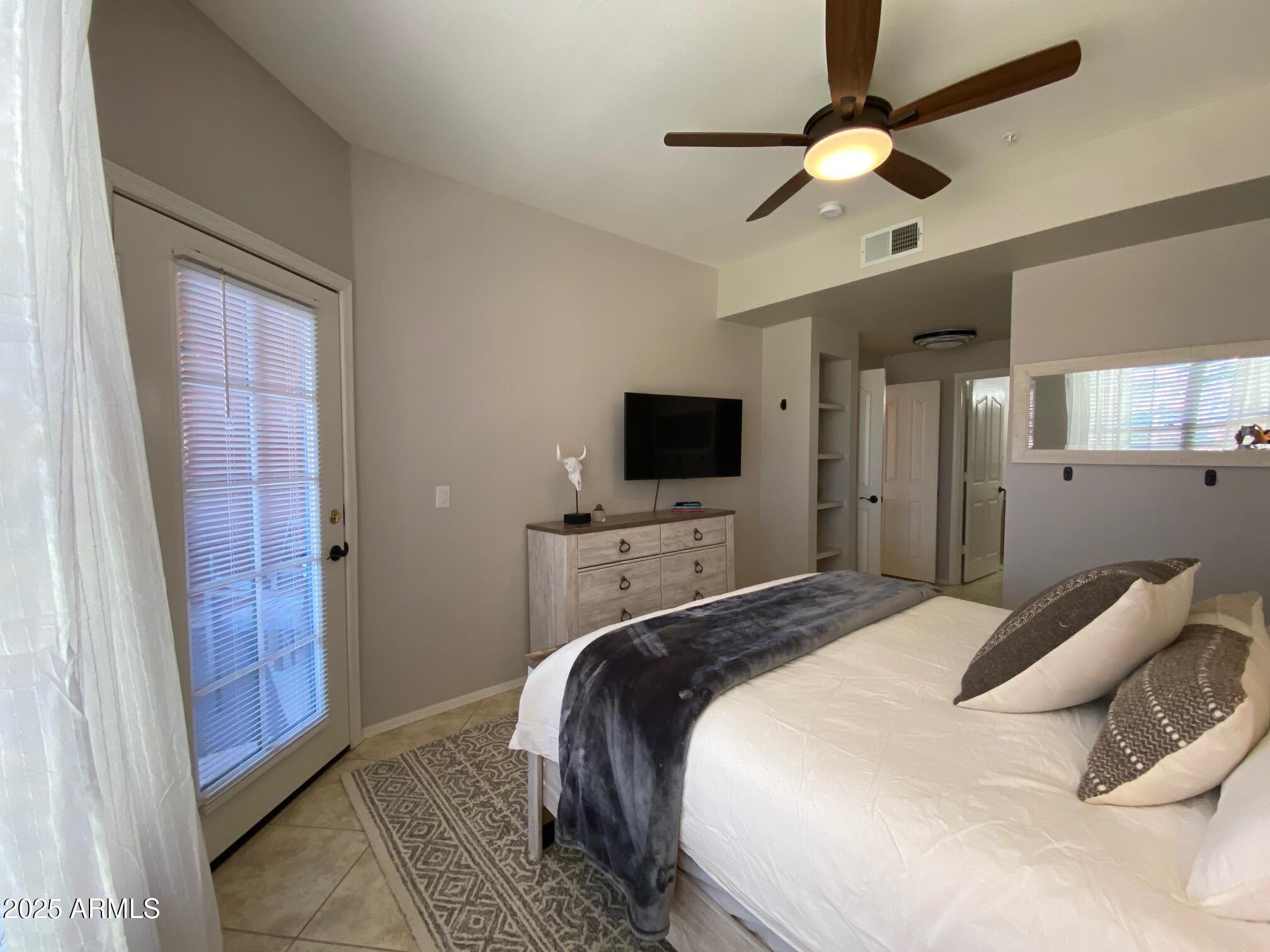 14950 W MOUNTAIN VIEW Boulevard, 2210