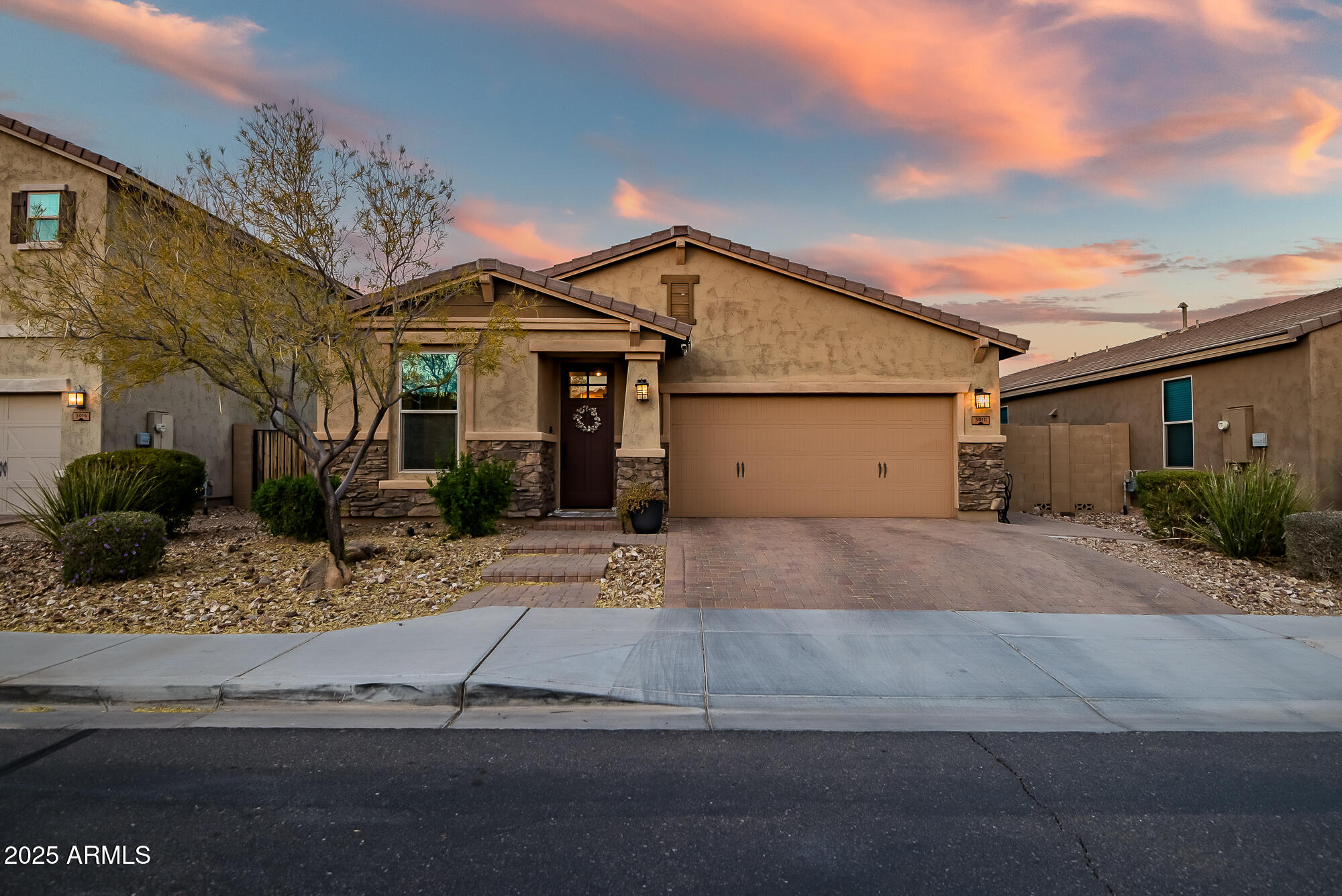 3010 W LAREDO Lane