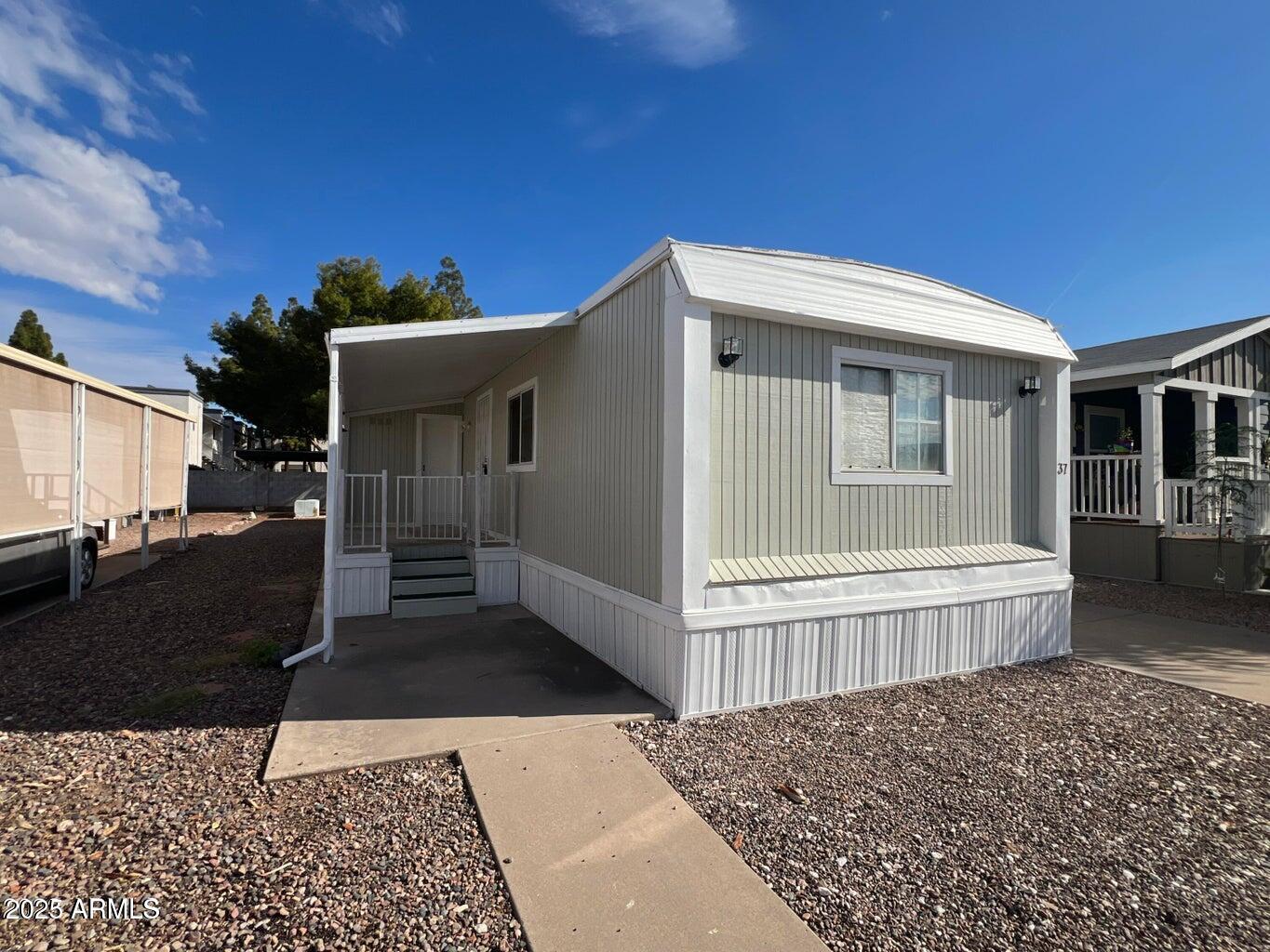 535 S ALMA SCHOOL Road, 37