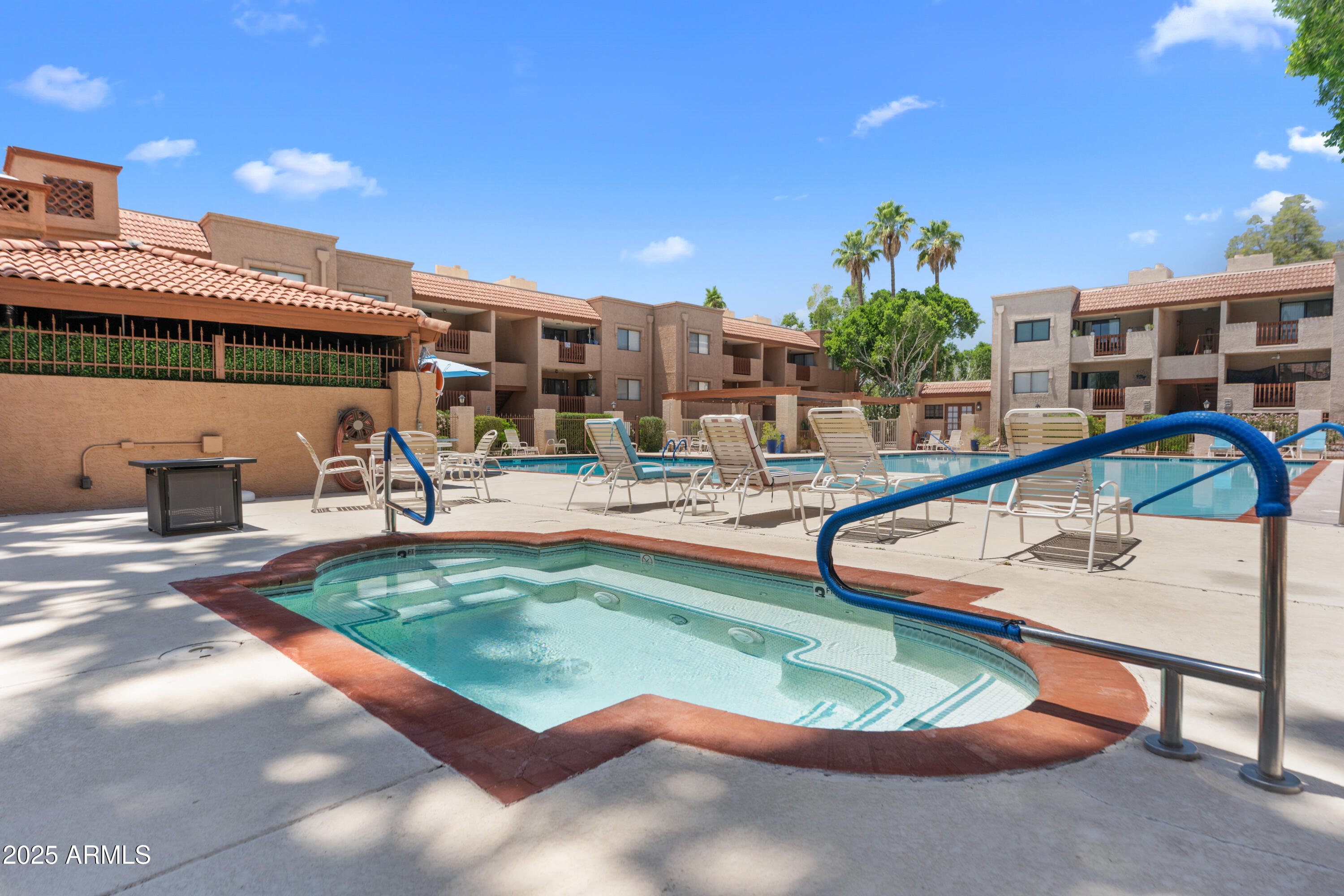 3031 N CIVIC CENTER Plaza, 317