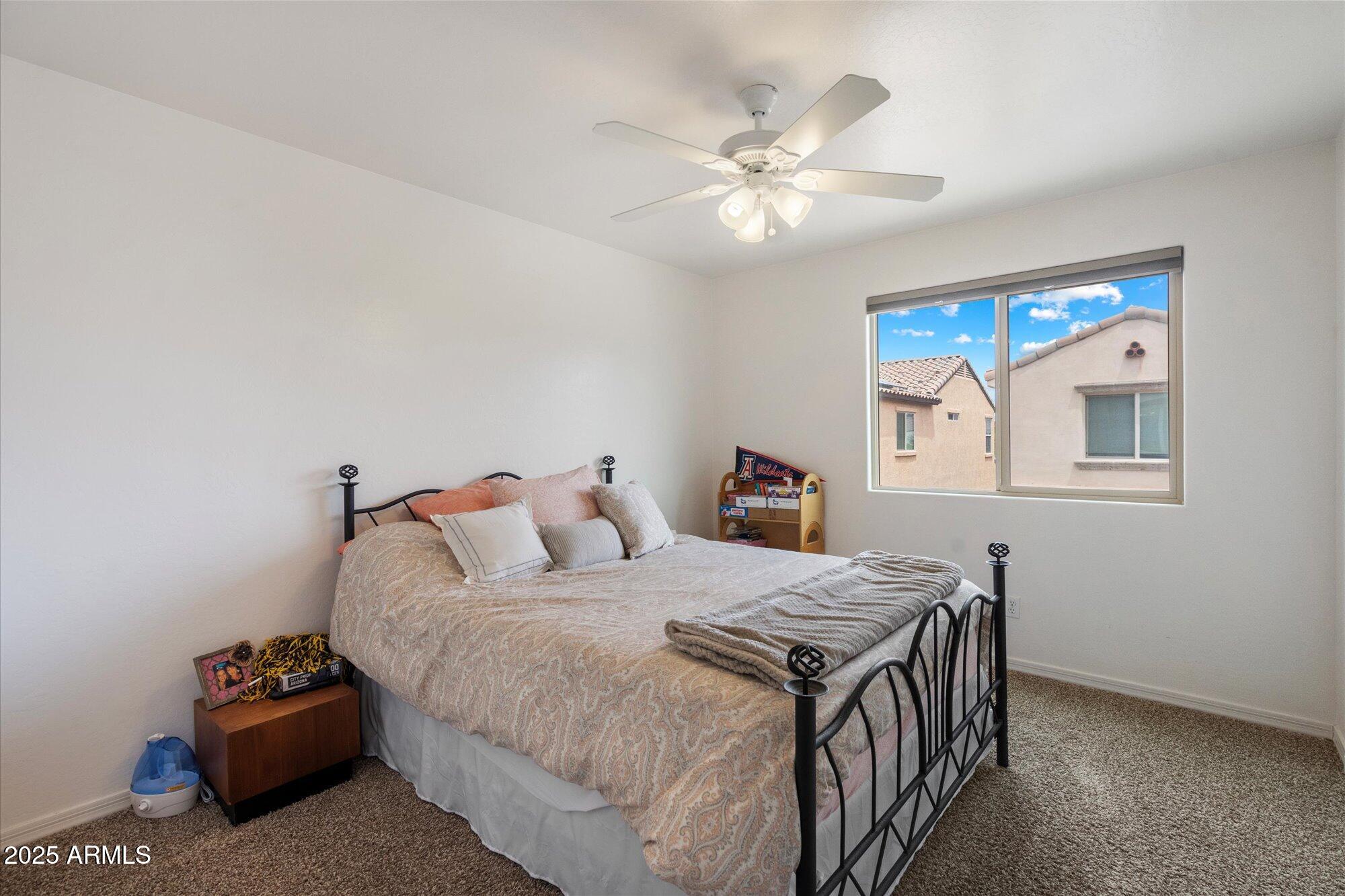 2004 E HEARTWOOD Lane
