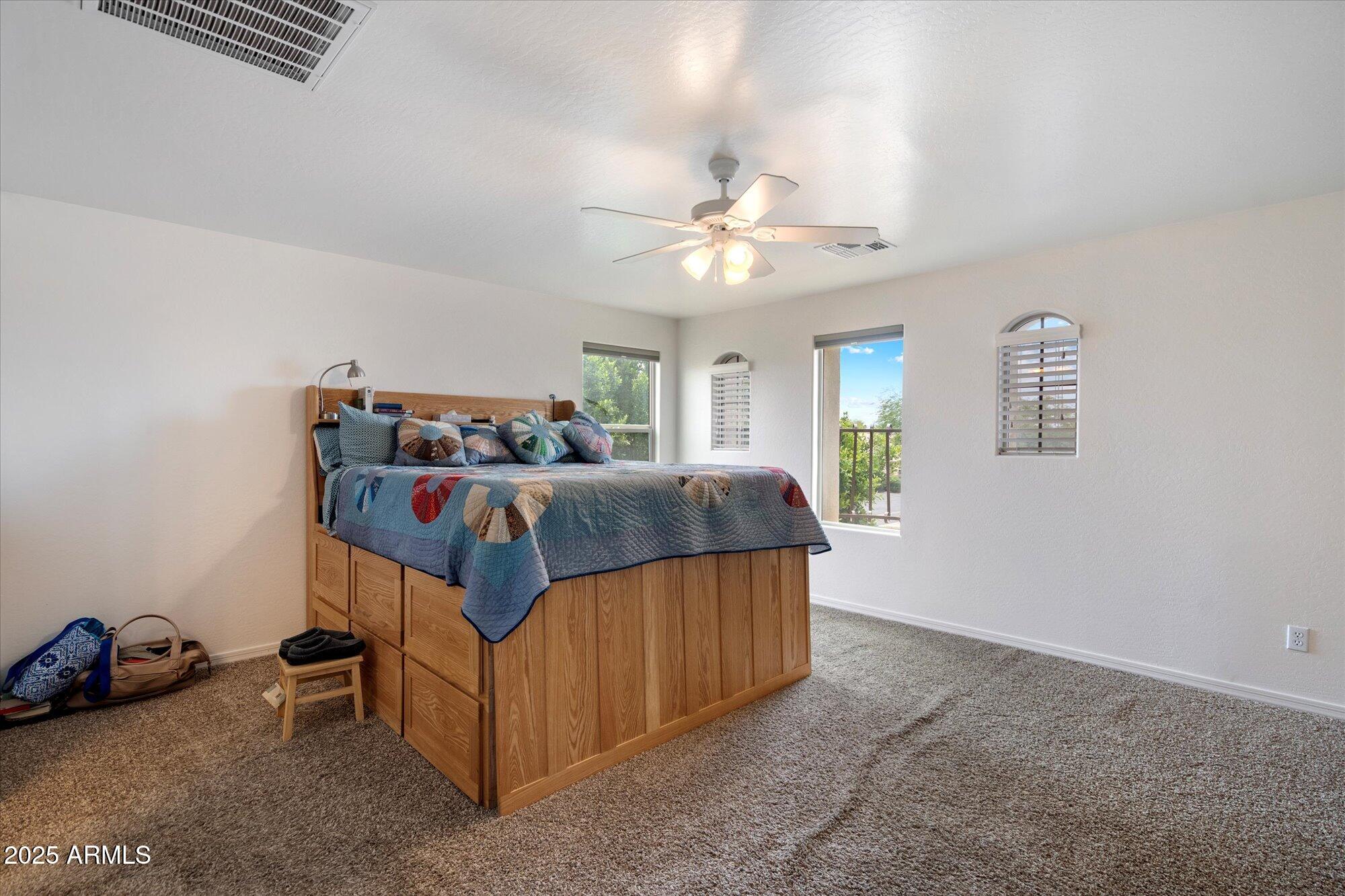2004 E HEARTWOOD Lane