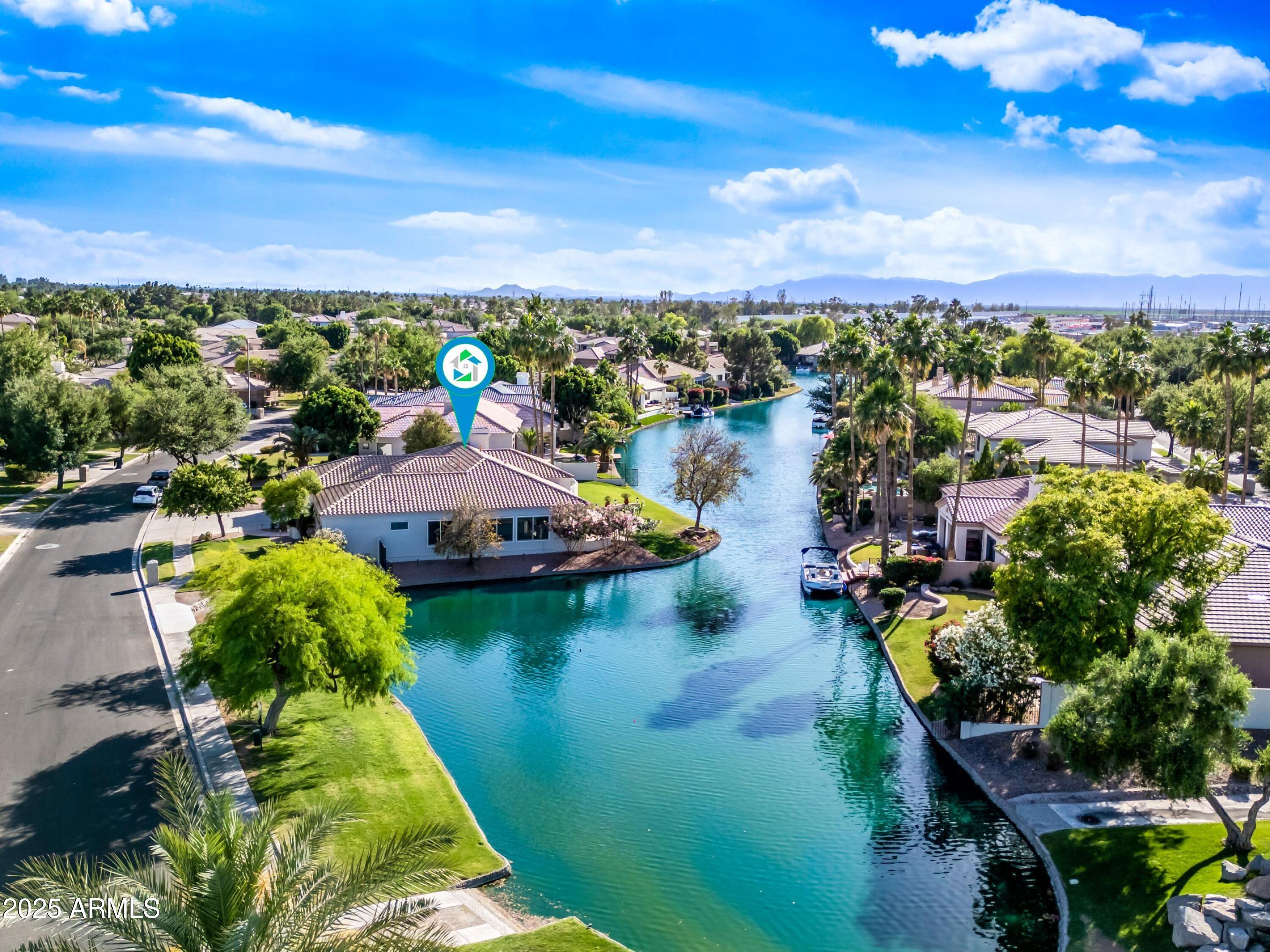 1724 W BLUE RIDGE Way