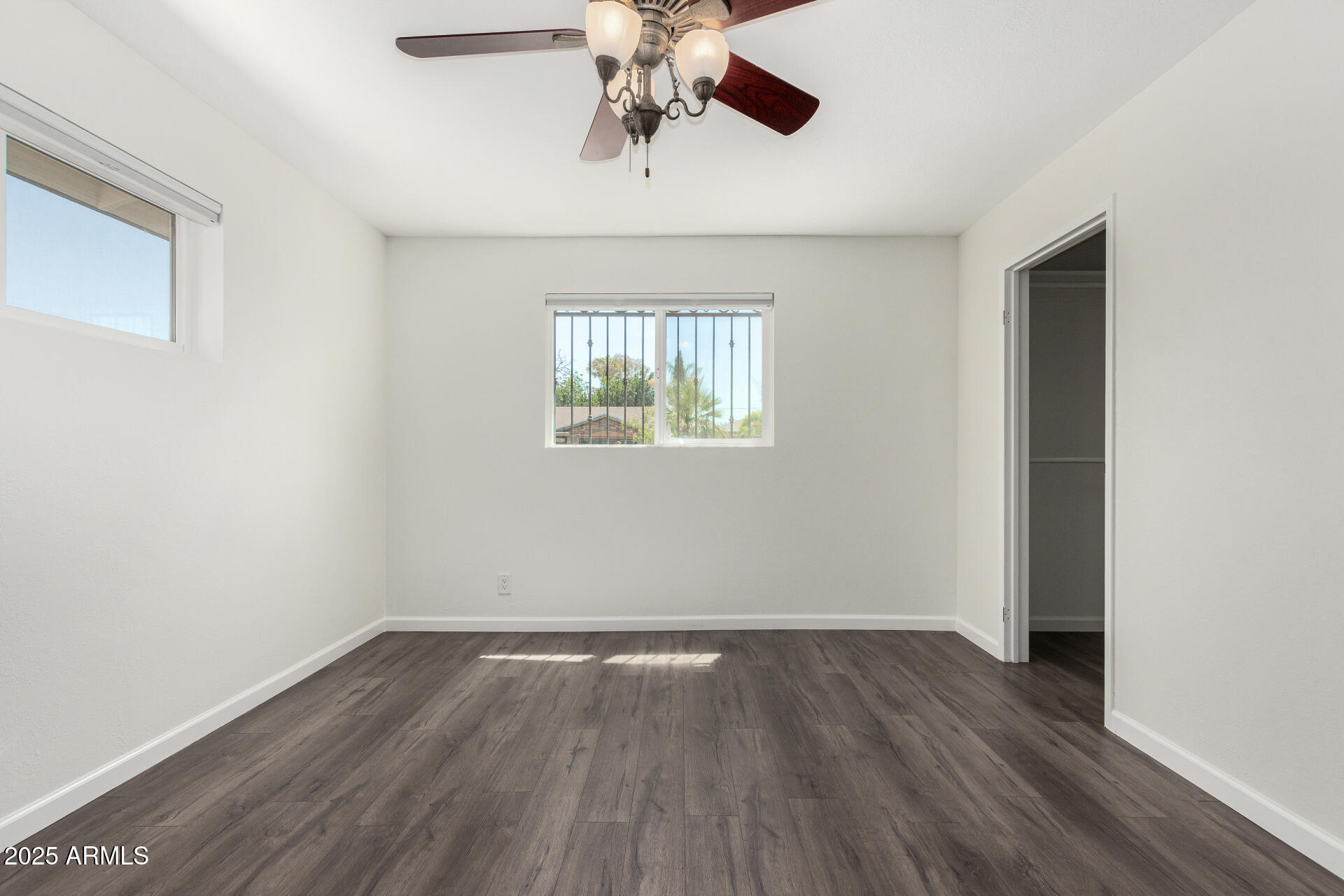 554 N SUNSET Drive