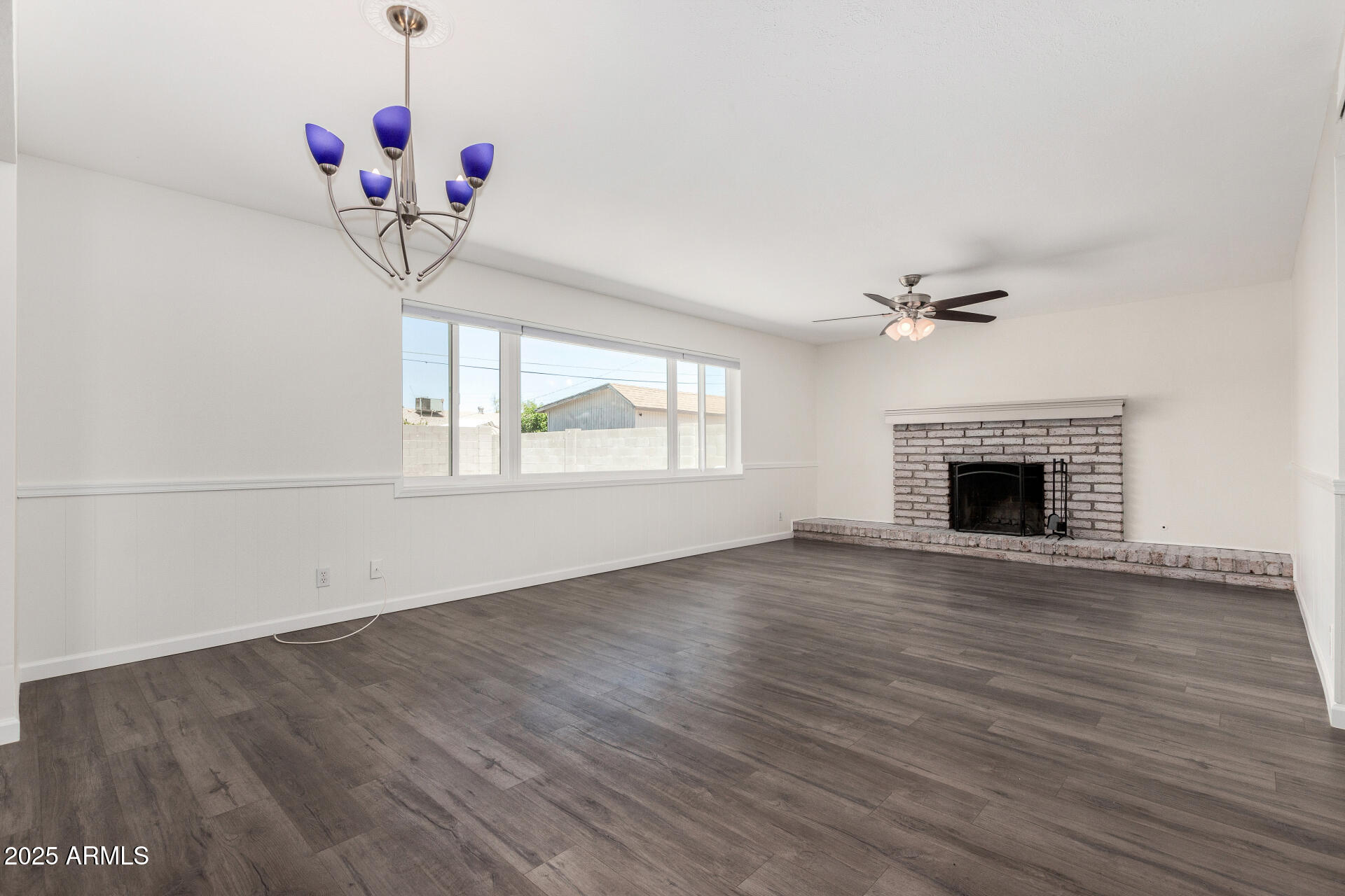 554 N SUNSET Drive
