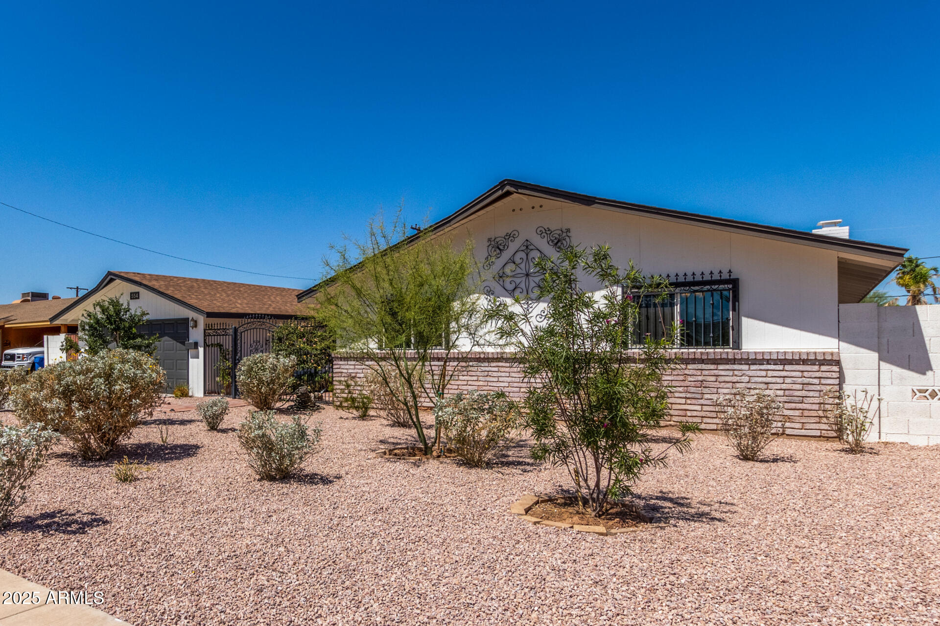 554 N SUNSET Drive