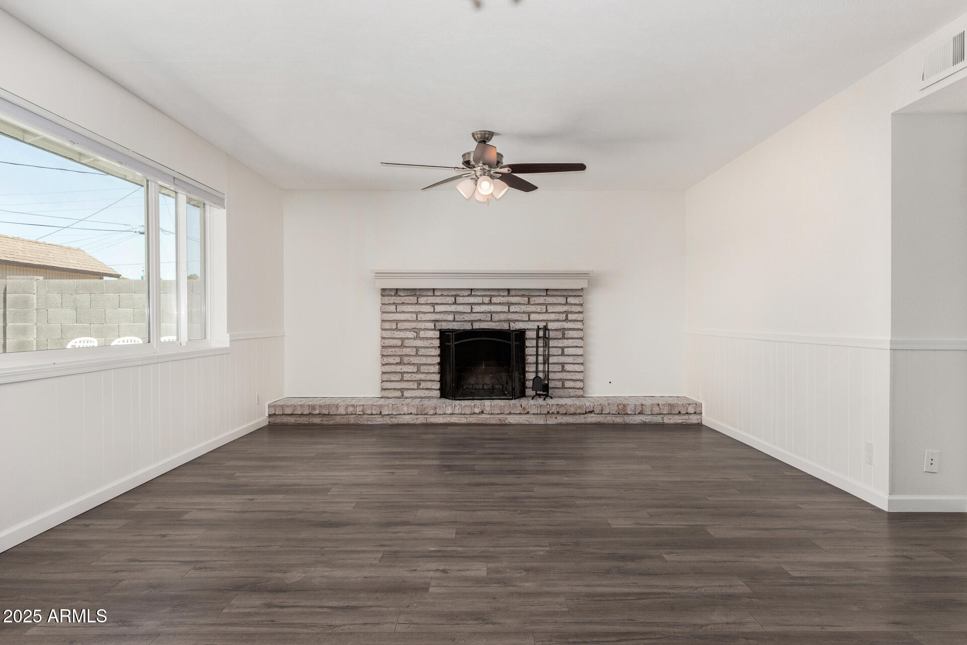 554 N SUNSET Drive