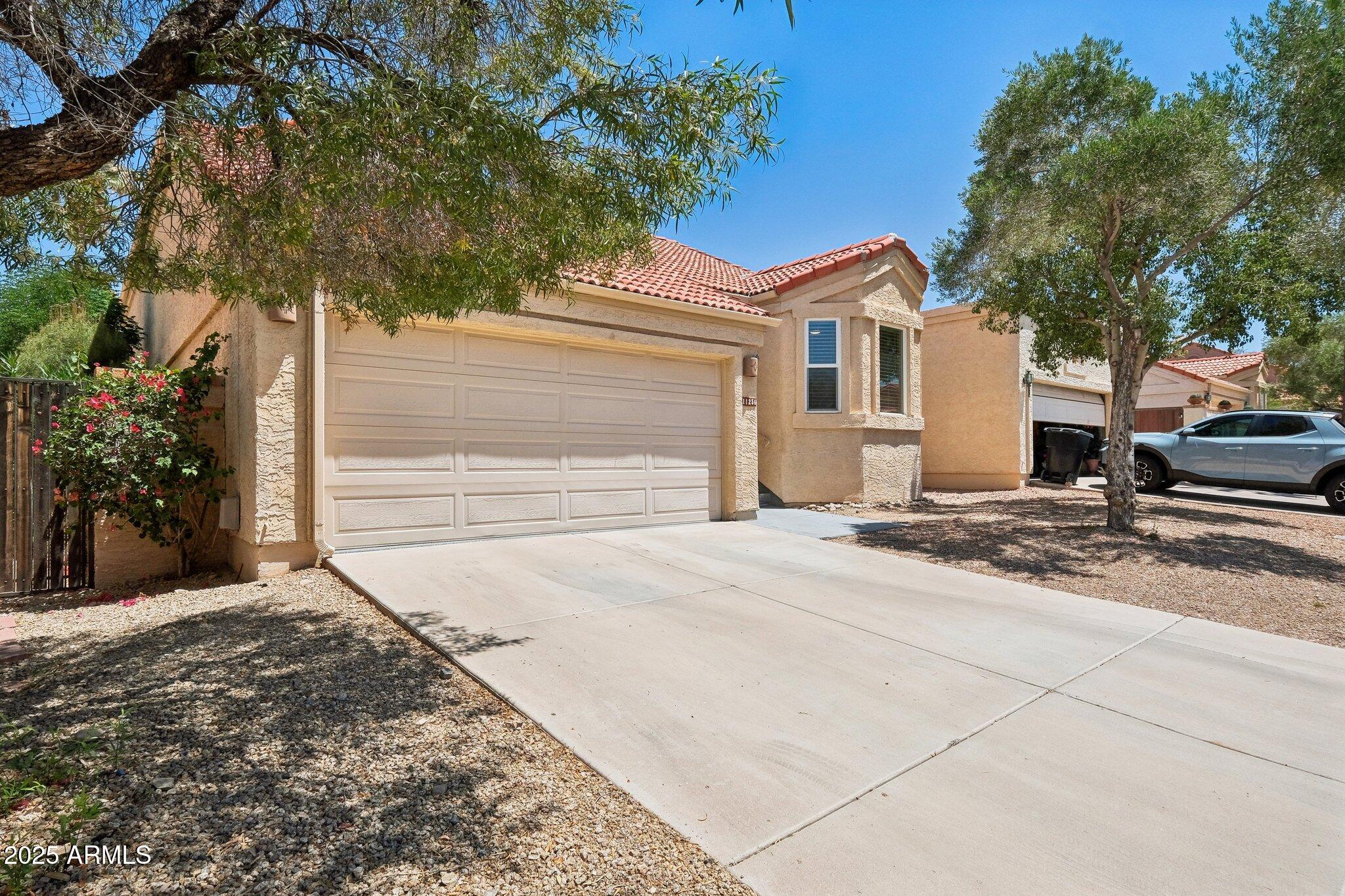 11256 E SUNNYSIDE Drive