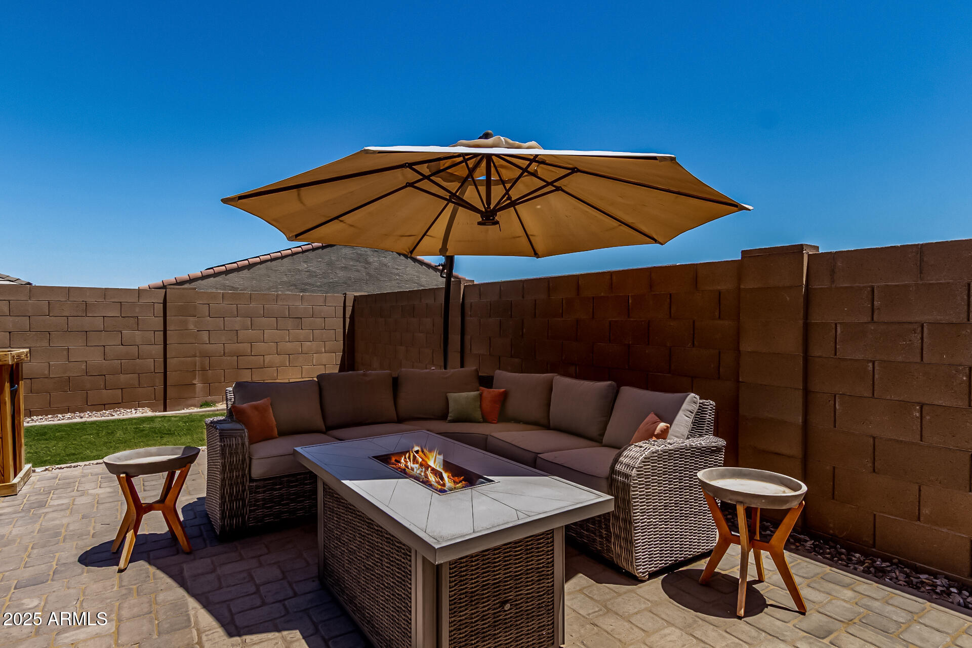 40380 W JENNA Lane