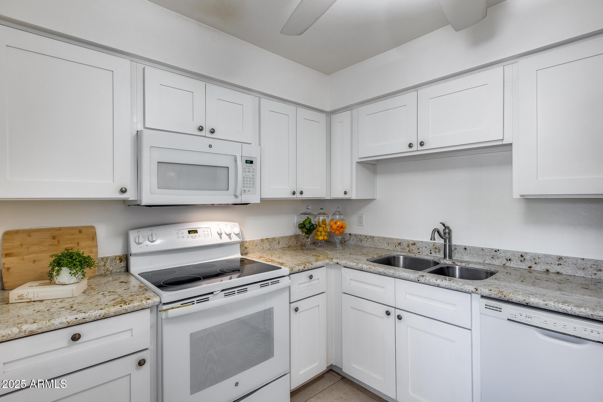 9450 N 94TH Place, 116