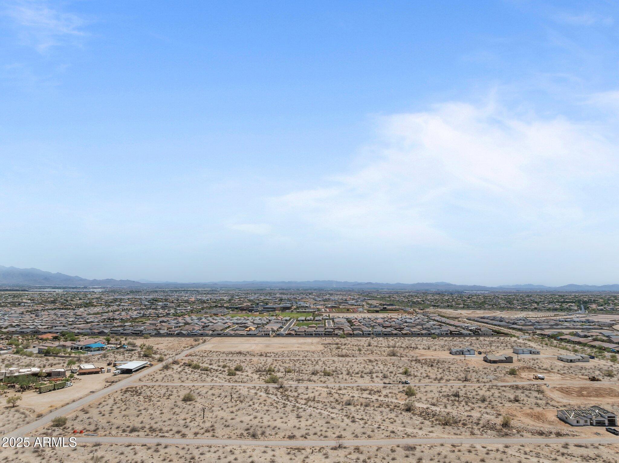 2023X W Wolf Street 2