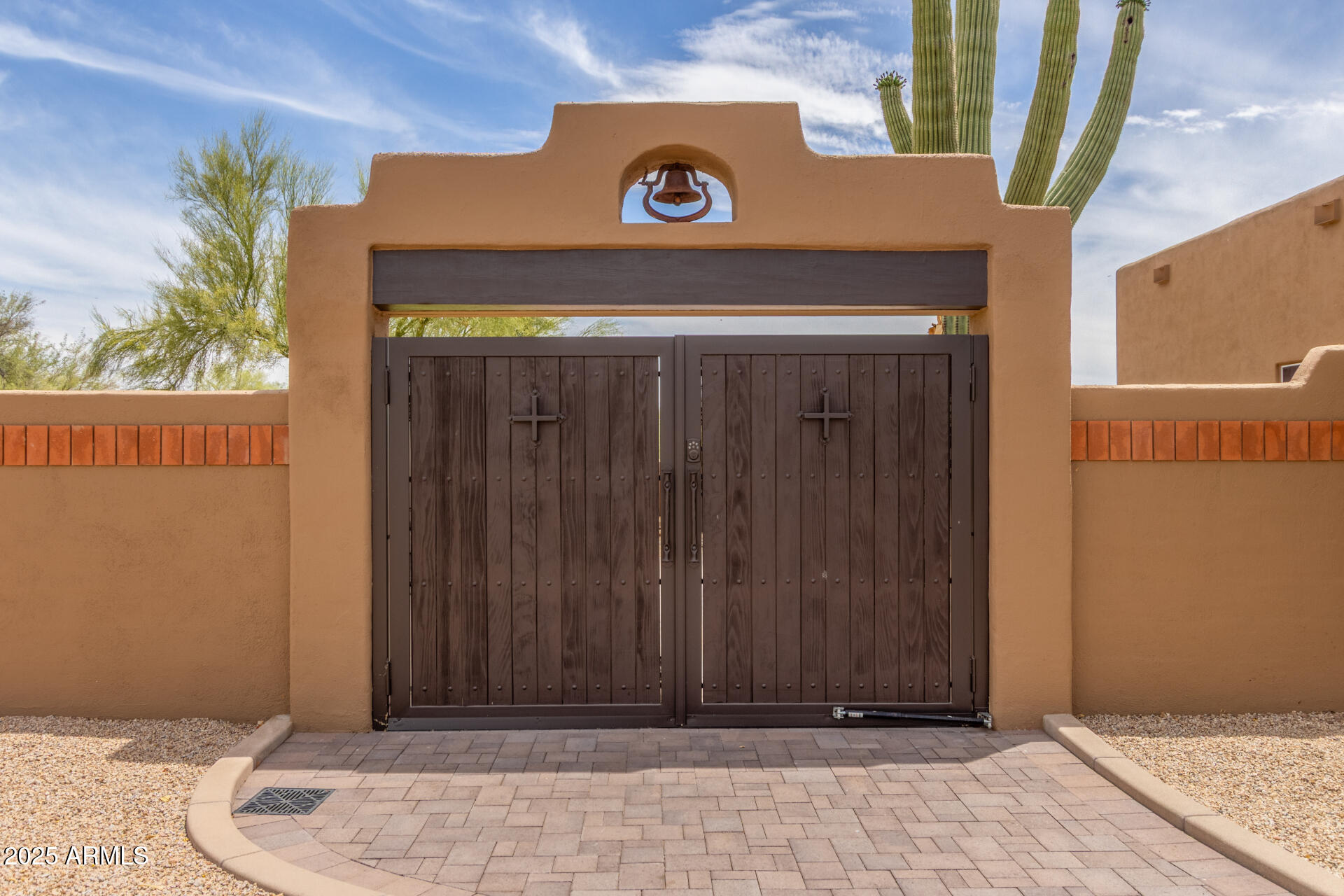 8255 E YEARLING Road