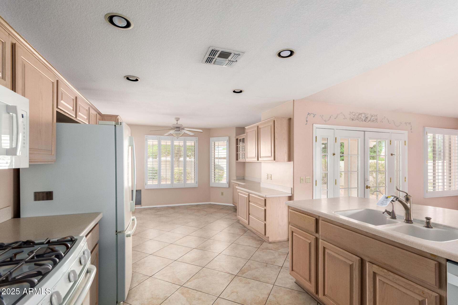 24907 S LAKESTAR Drive