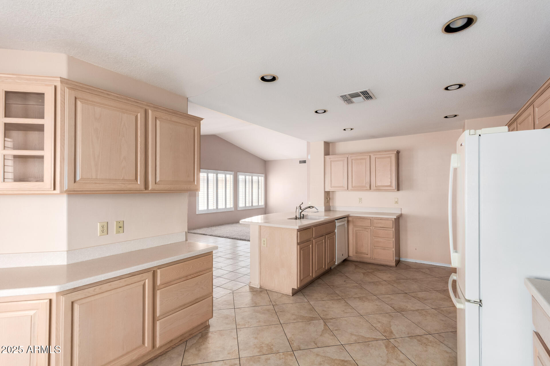 24907 S LAKESTAR Drive