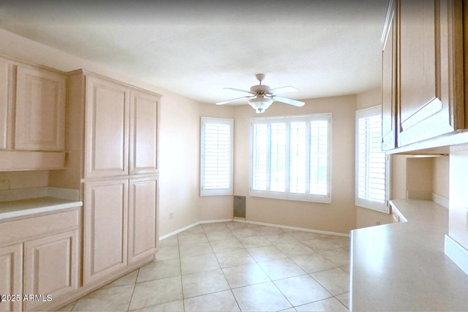 24907 S LAKESTAR Drive