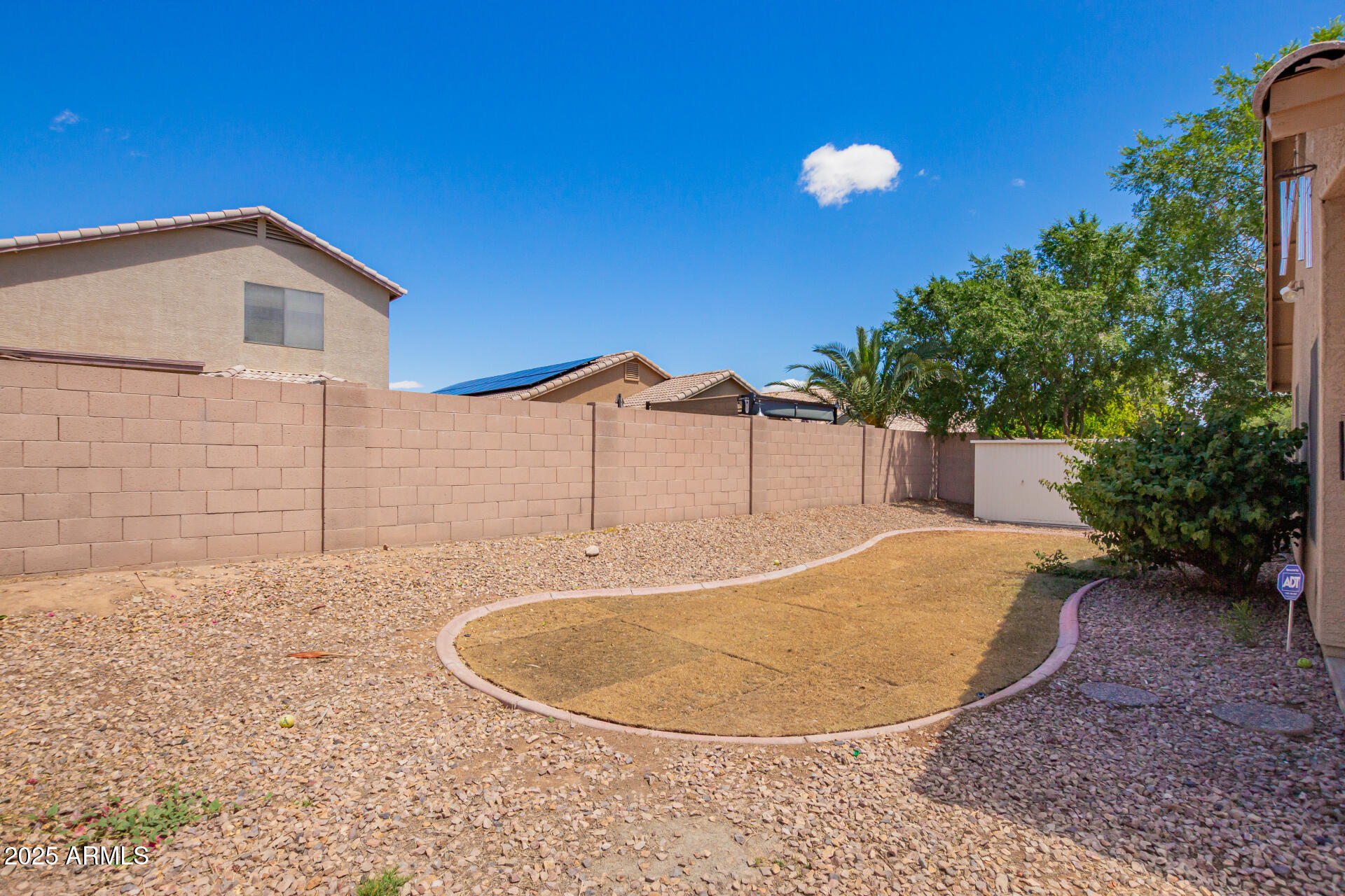 8648 W FARGO Drive