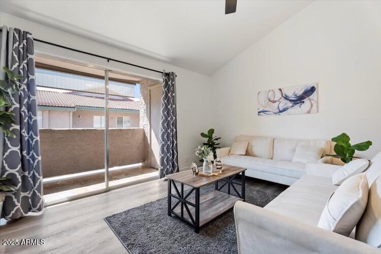 623 W GUADALUPE Road, 288