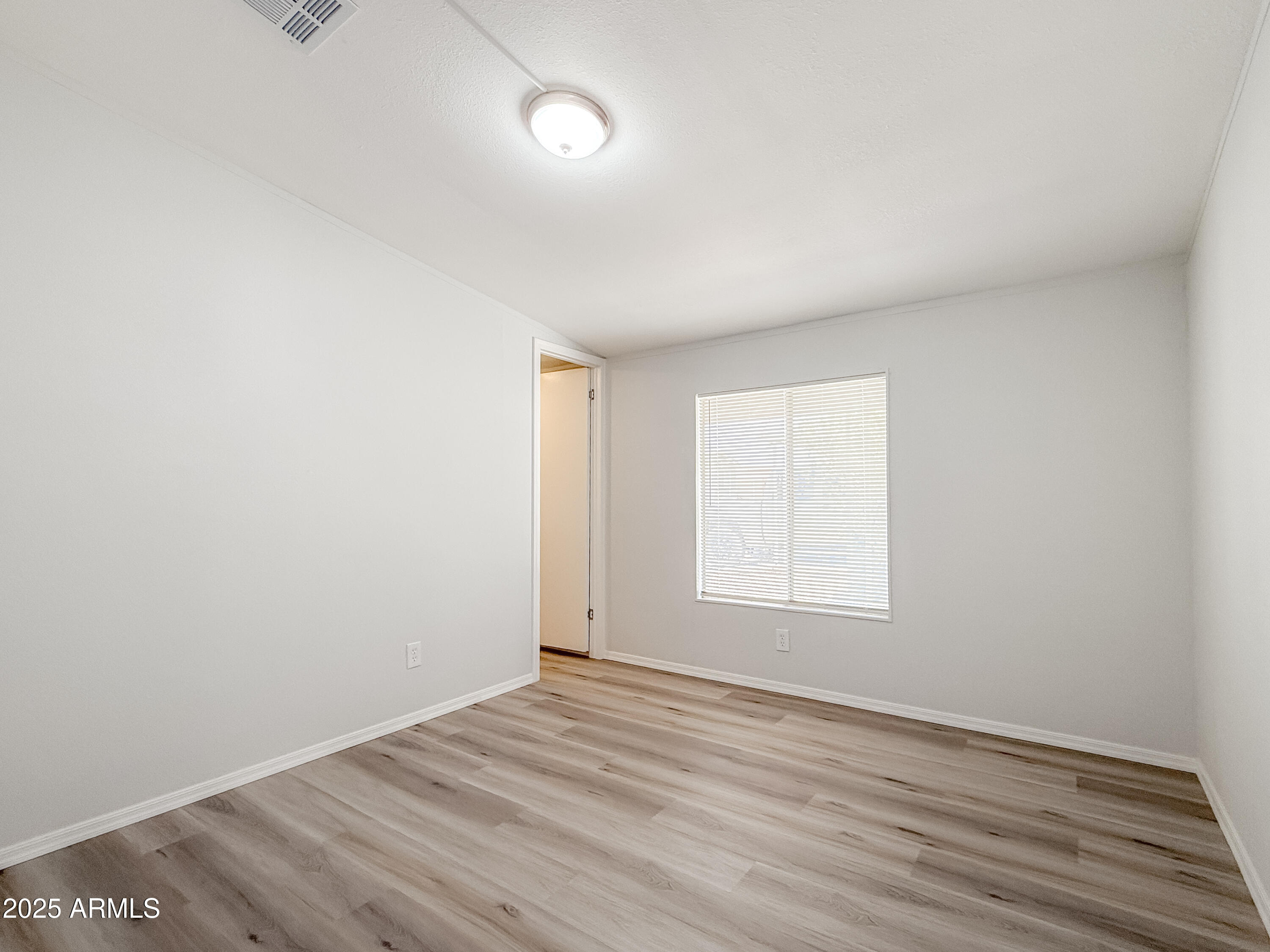 12721 W Greenway Road, 39