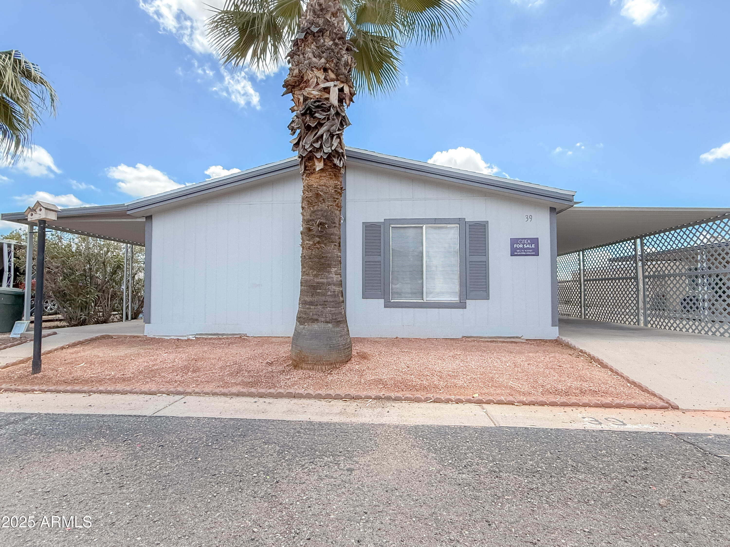 12721 W Greenway Road, 39