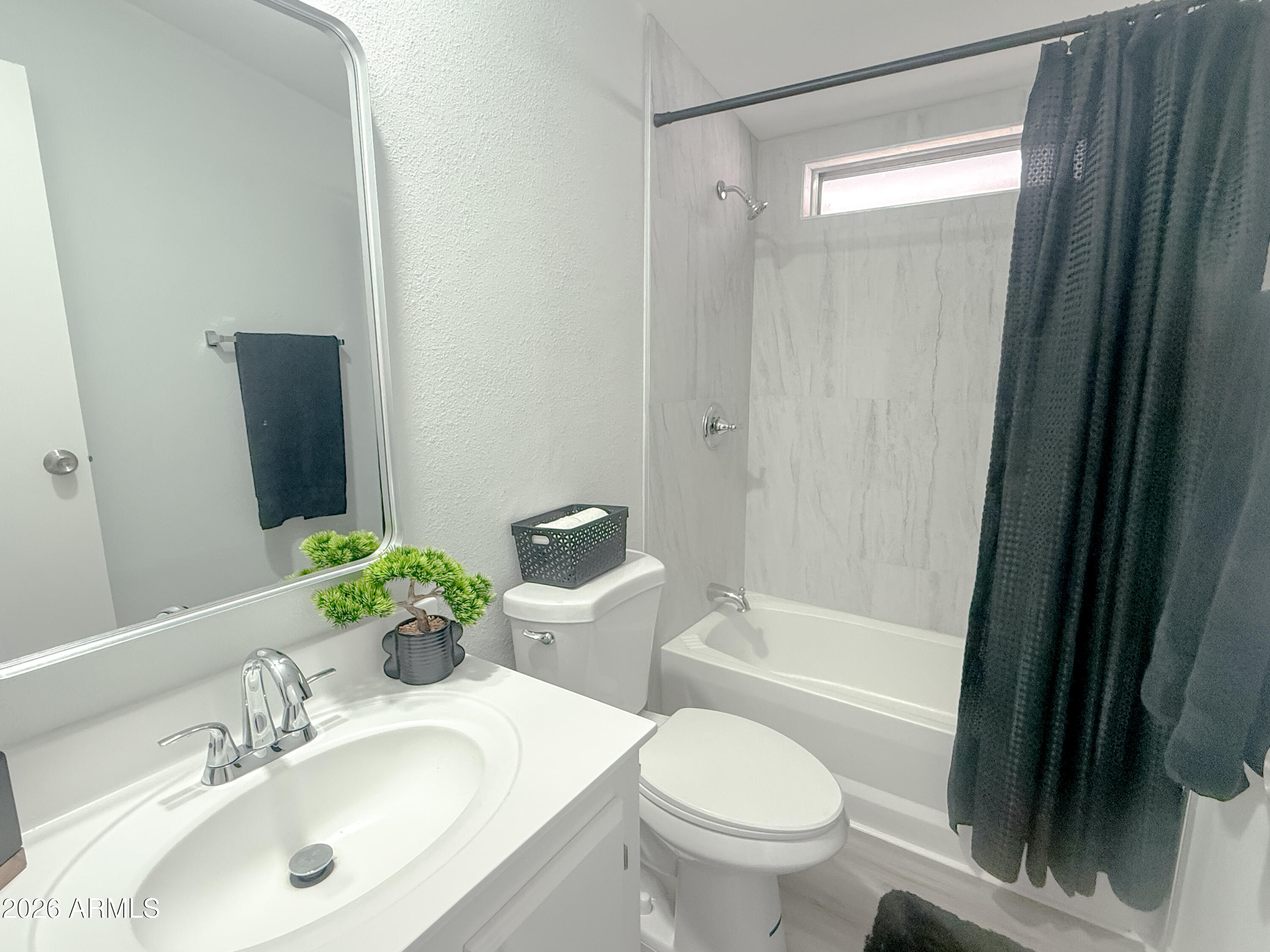 12721 W Greenway Road, 39