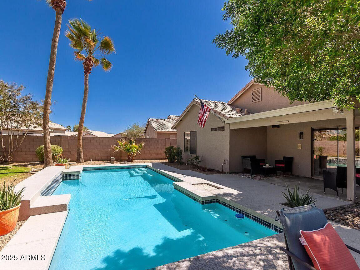 3408 W VIA DEL SOL Drive