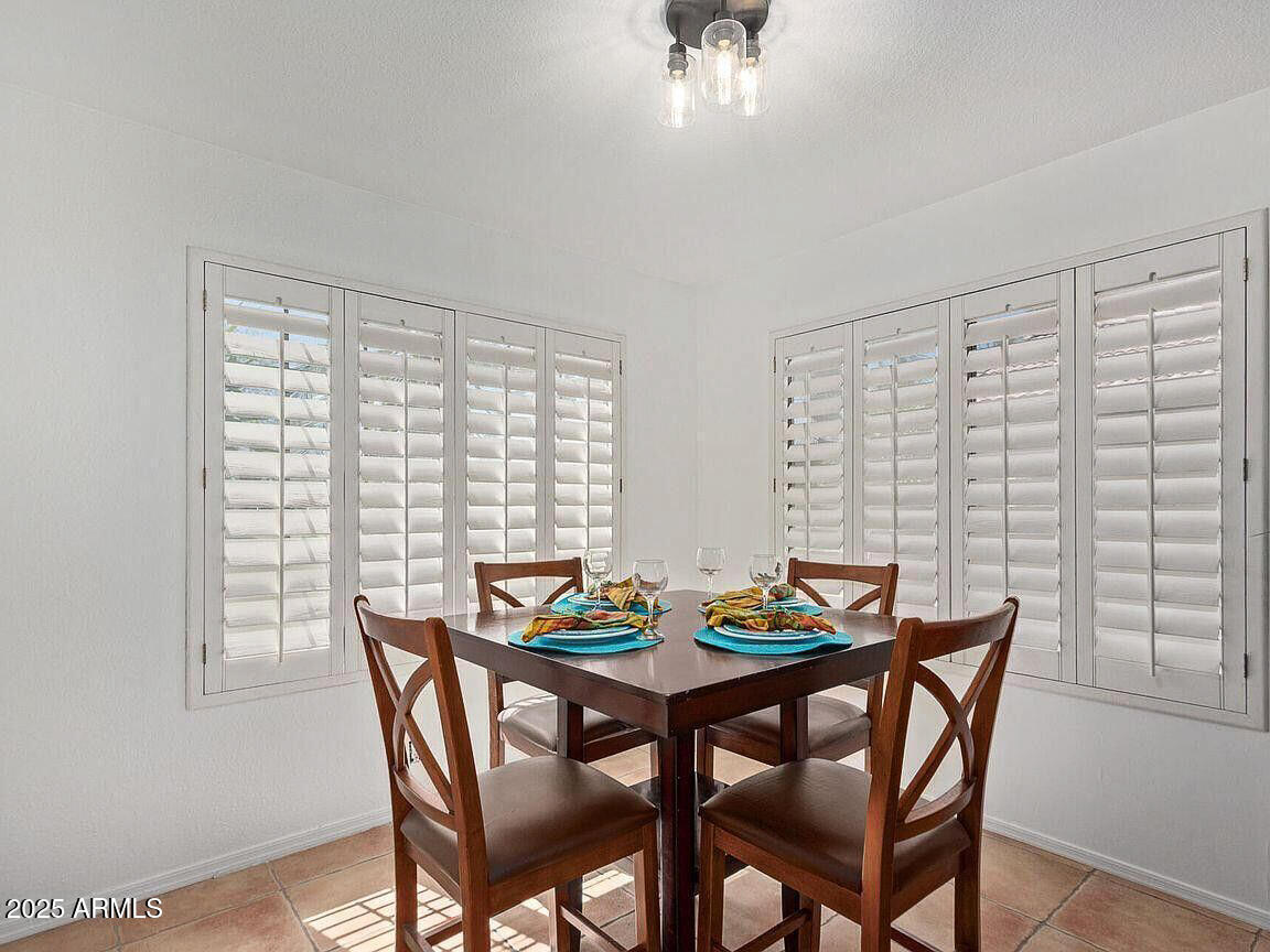 3408 W VIA DEL SOL Drive