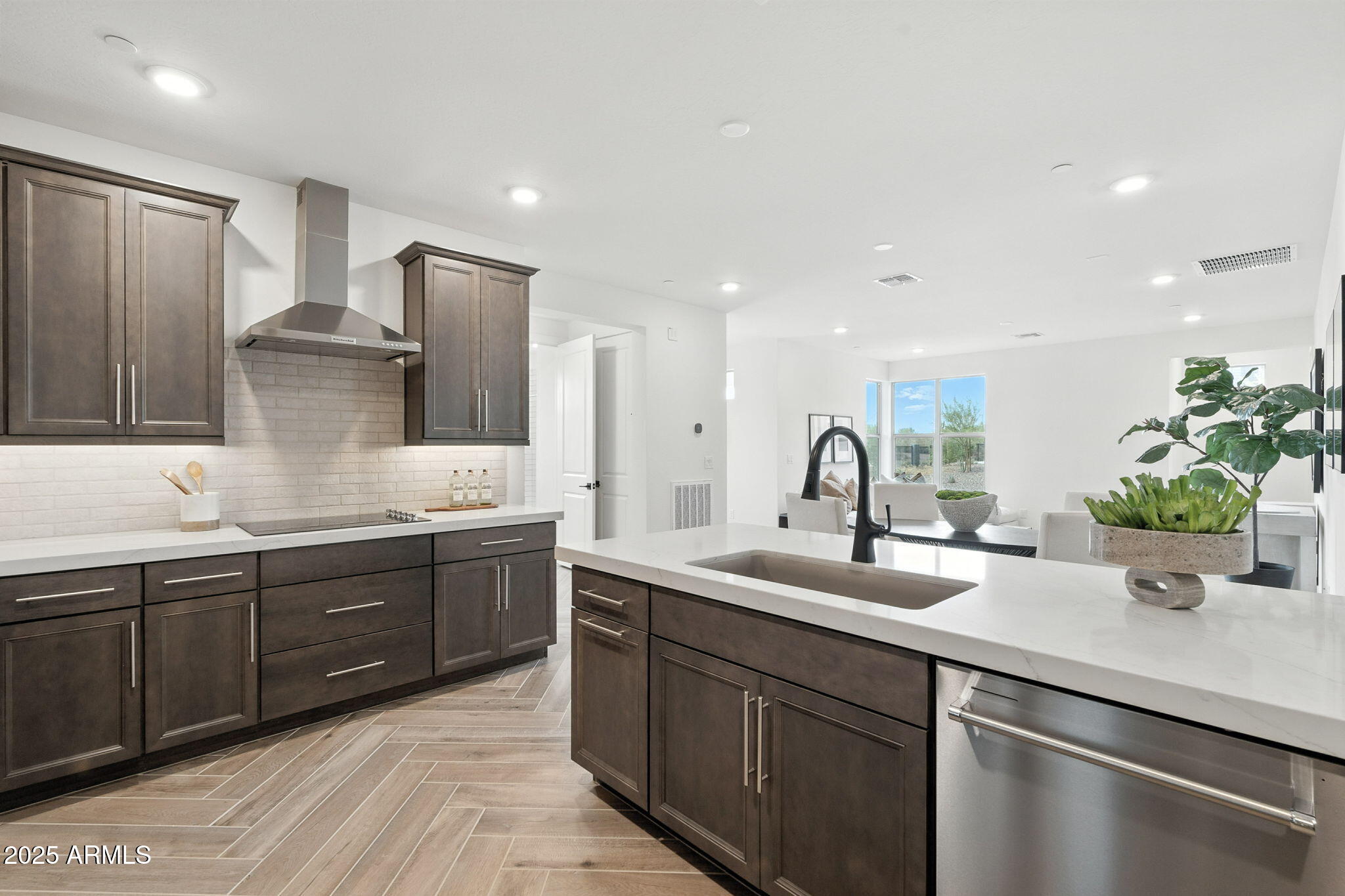 2121 W Sonoran Desert Drive 32