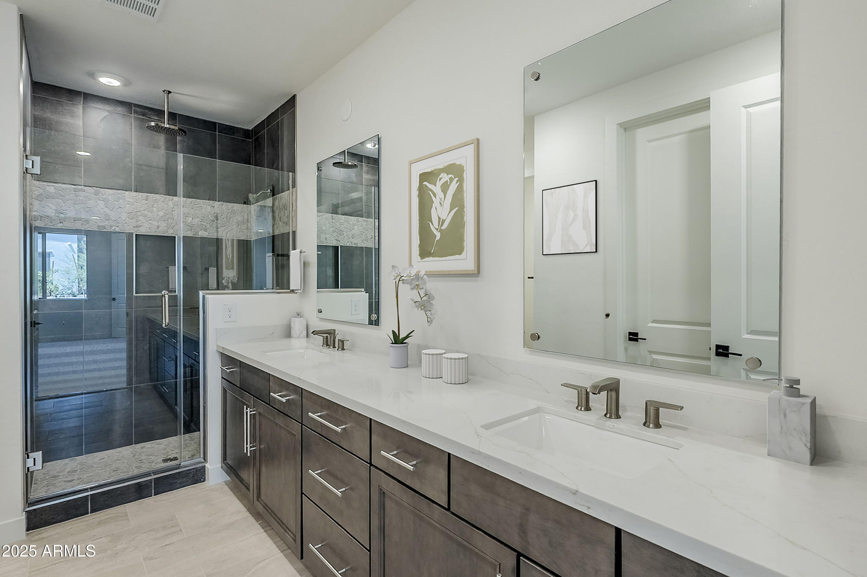 2121 W Sonoran Desert Drive 32