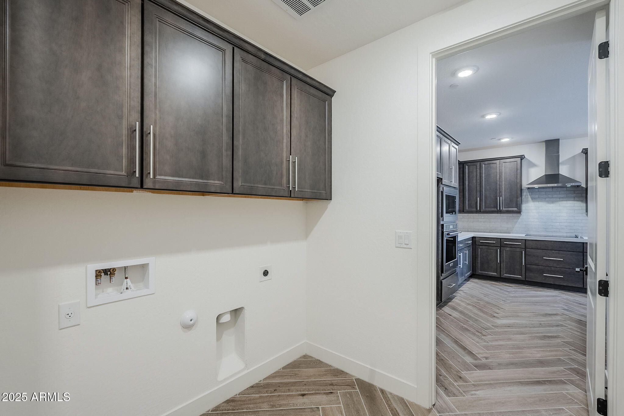 2121 W Sonoran Desert Drive 32