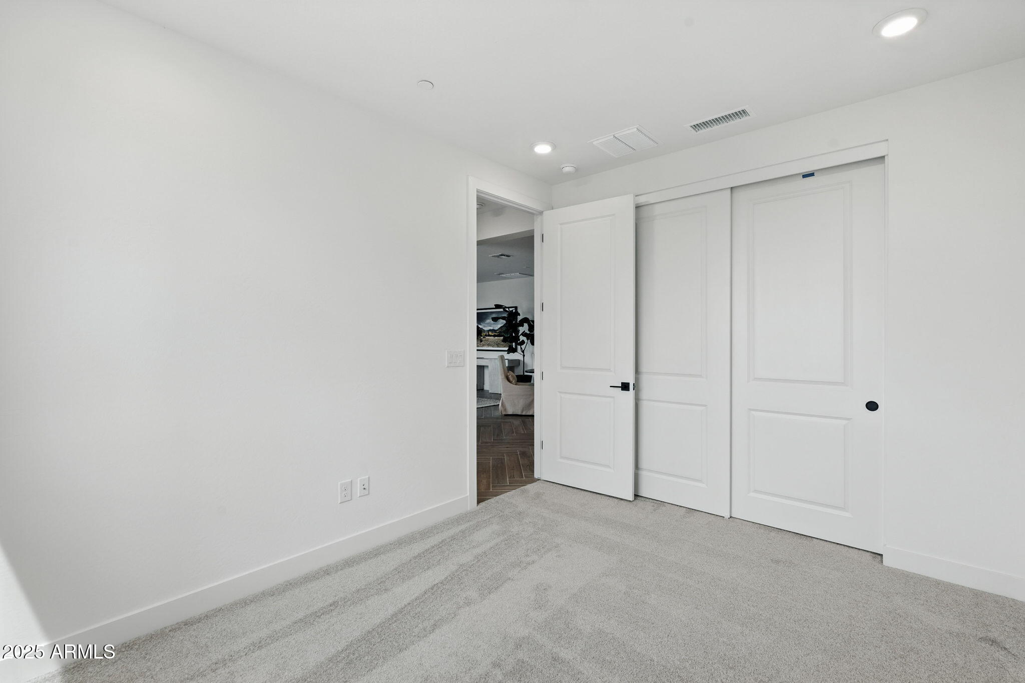 2121 W Sonoran Desert Drive 32