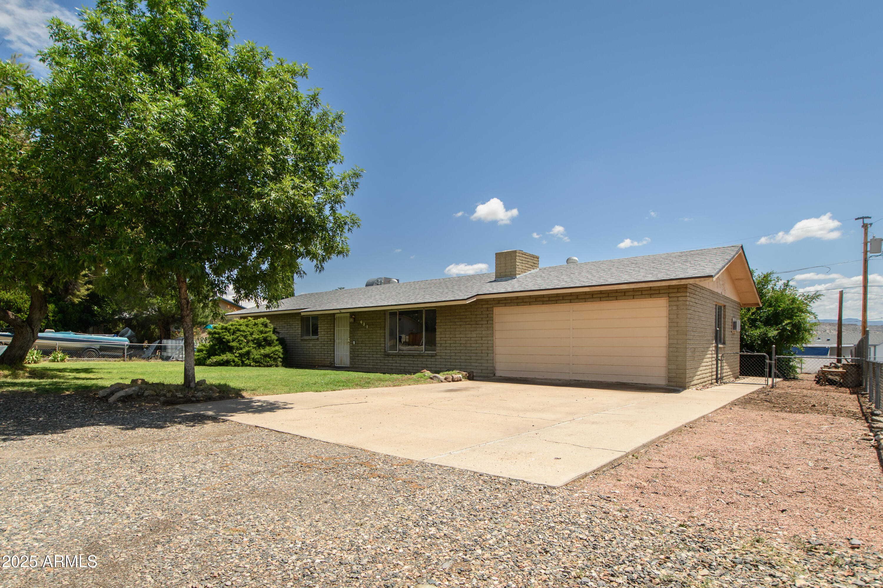 631 S PARK Circle
