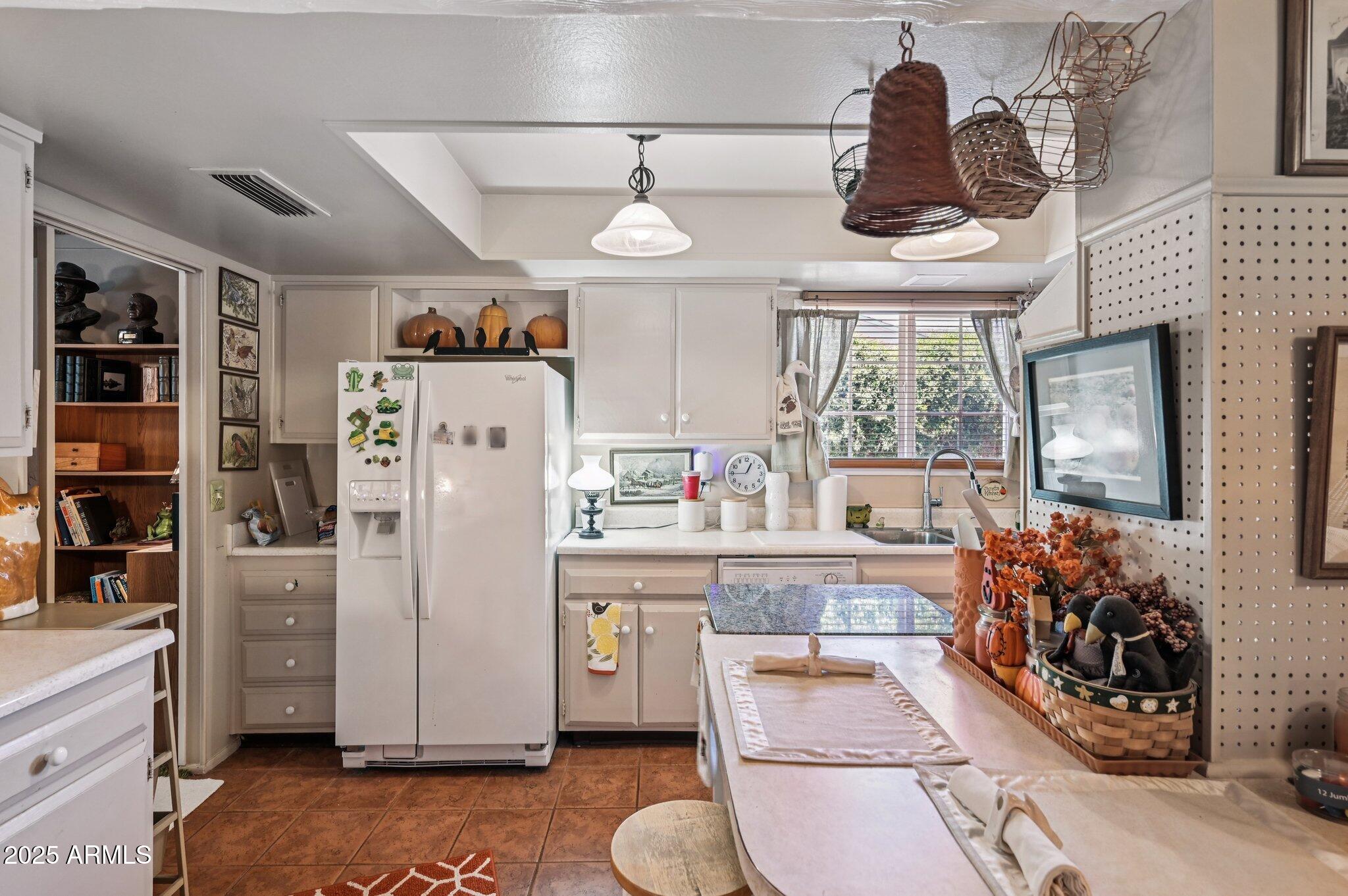 8637 E SOLANO Drive