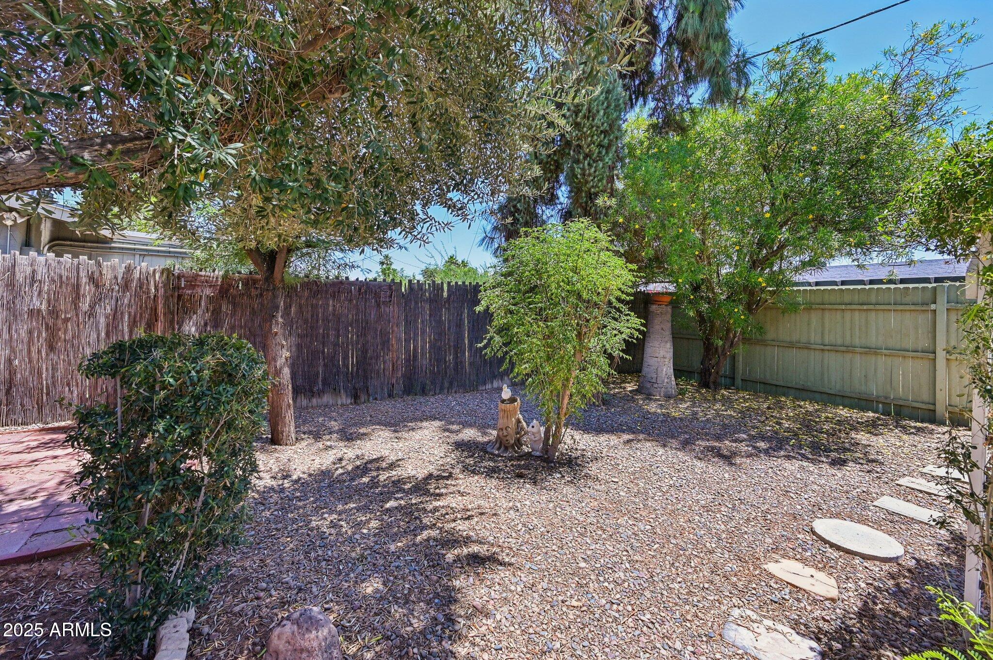 8637 E SOLANO Drive