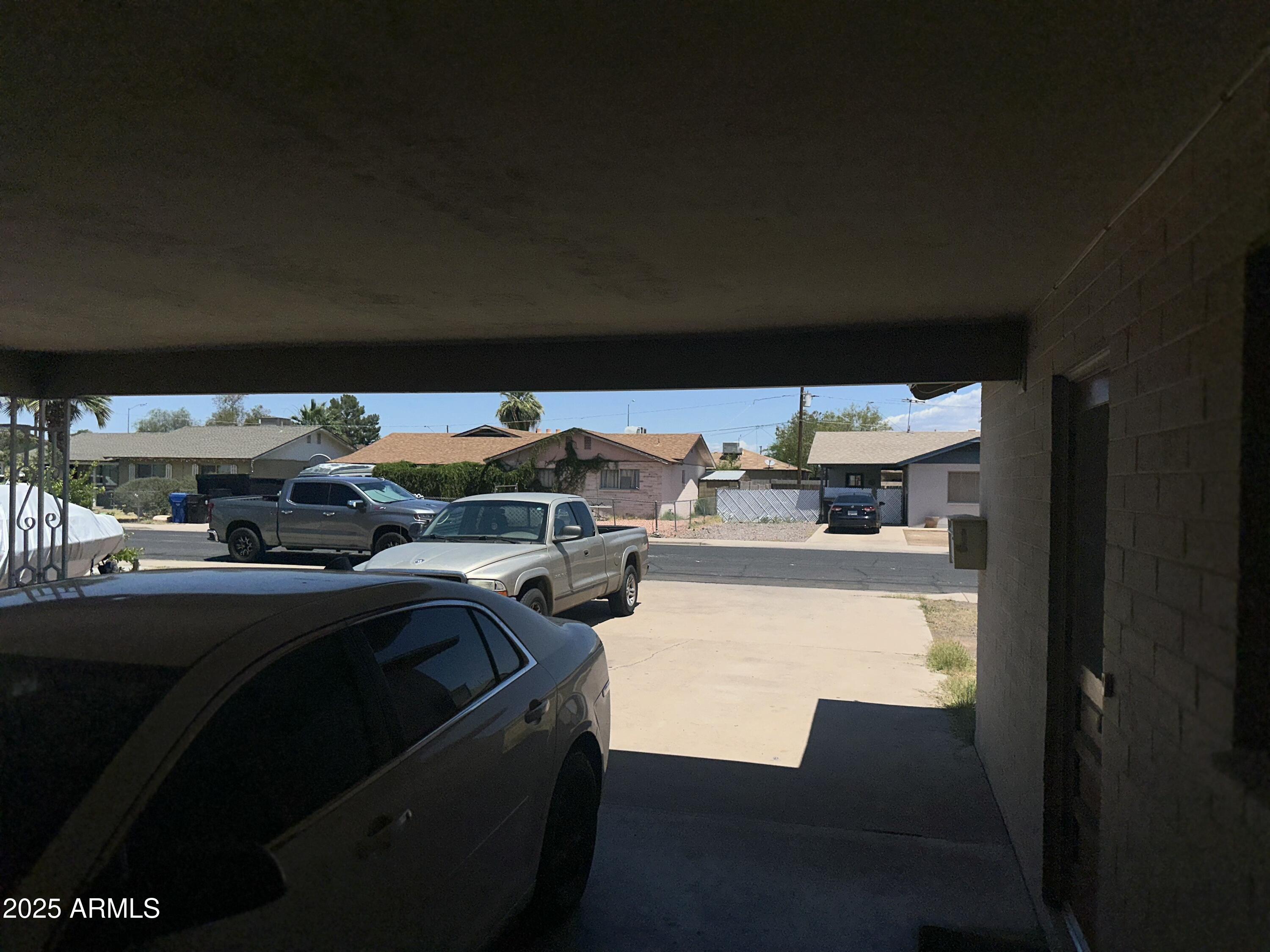 61 W 11TH Drive