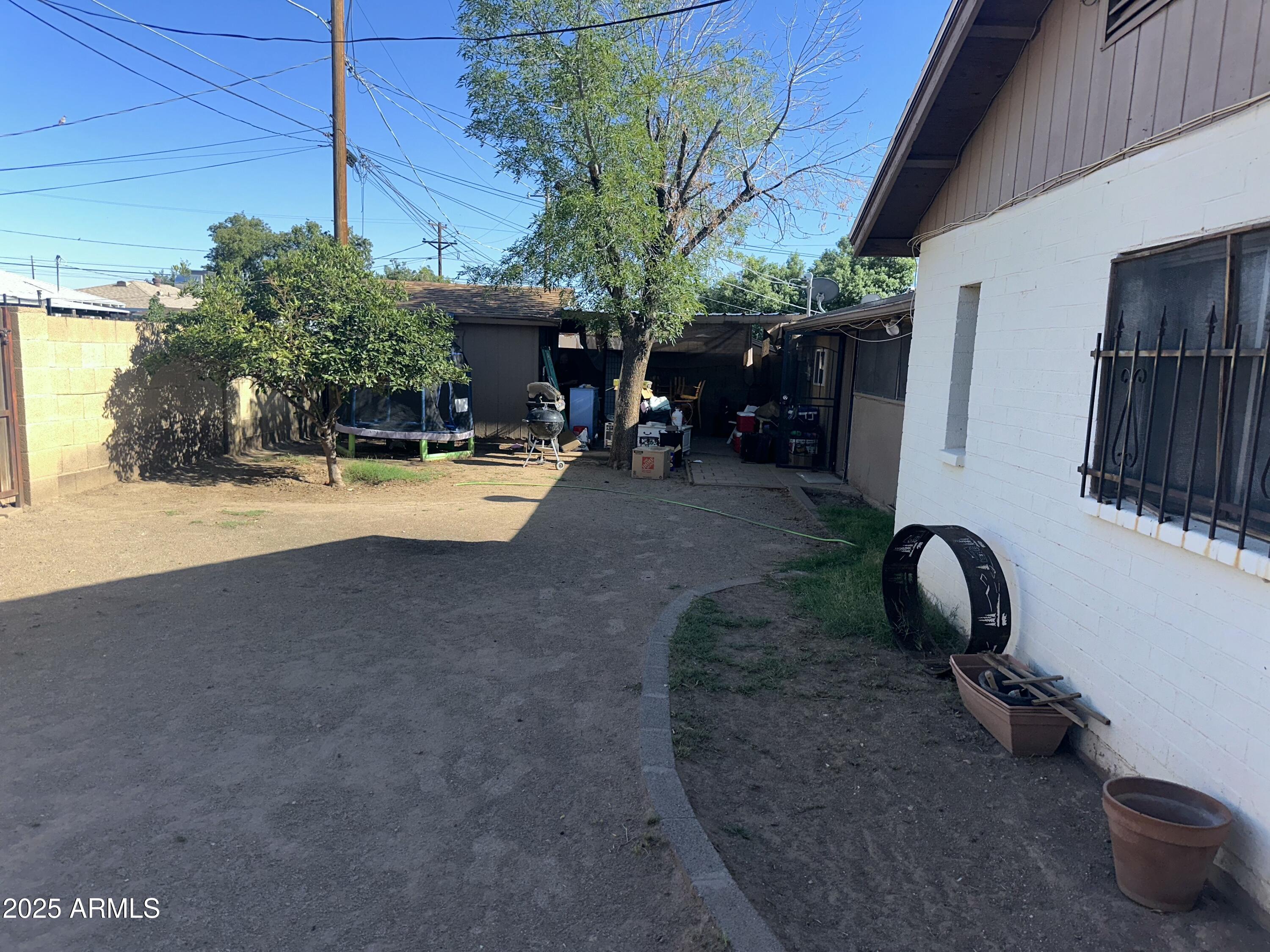 5735 N 32ND Drive