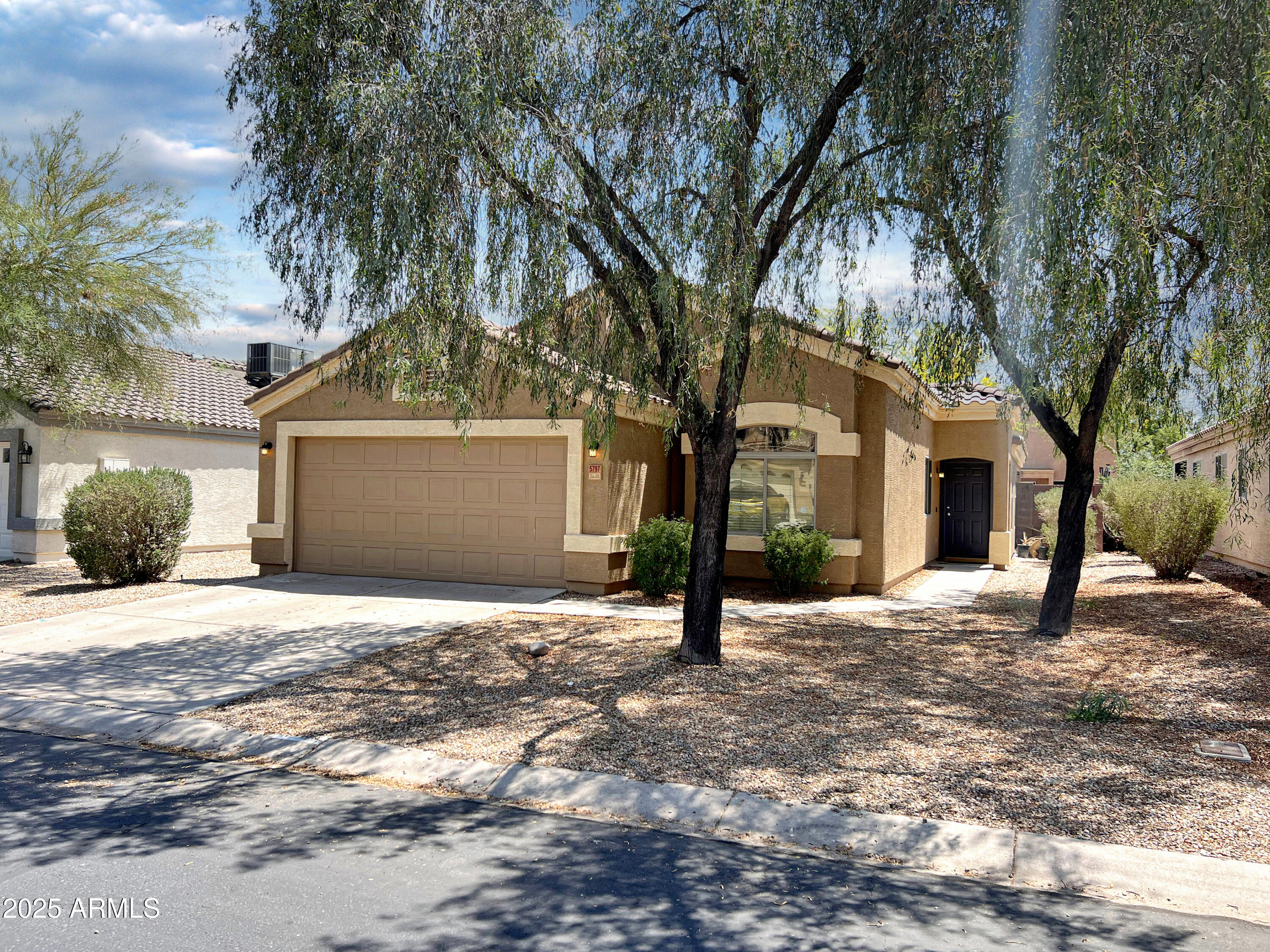 5797 E GOOD PASTURE Lane