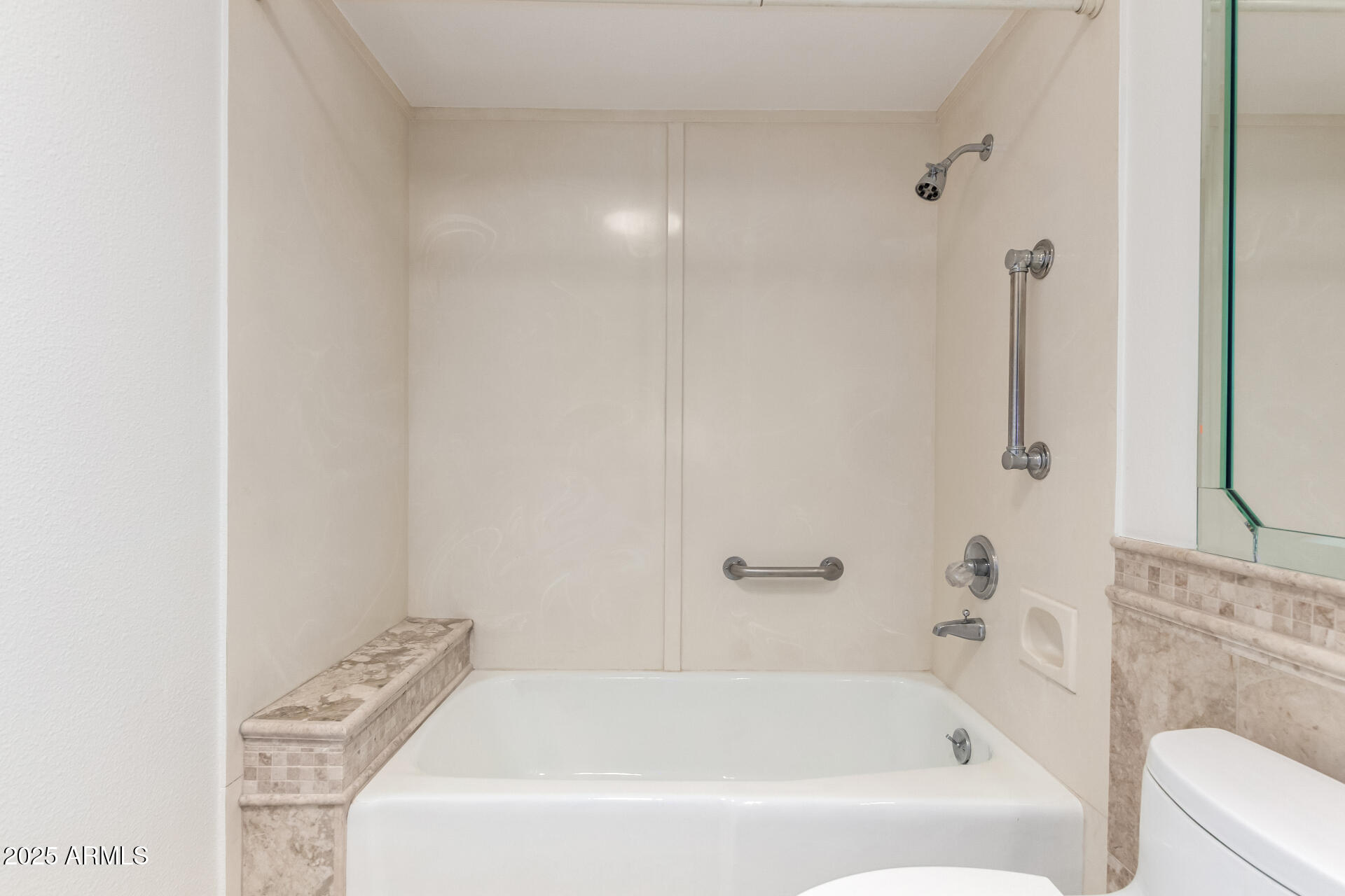 38 E CALAVAR Road