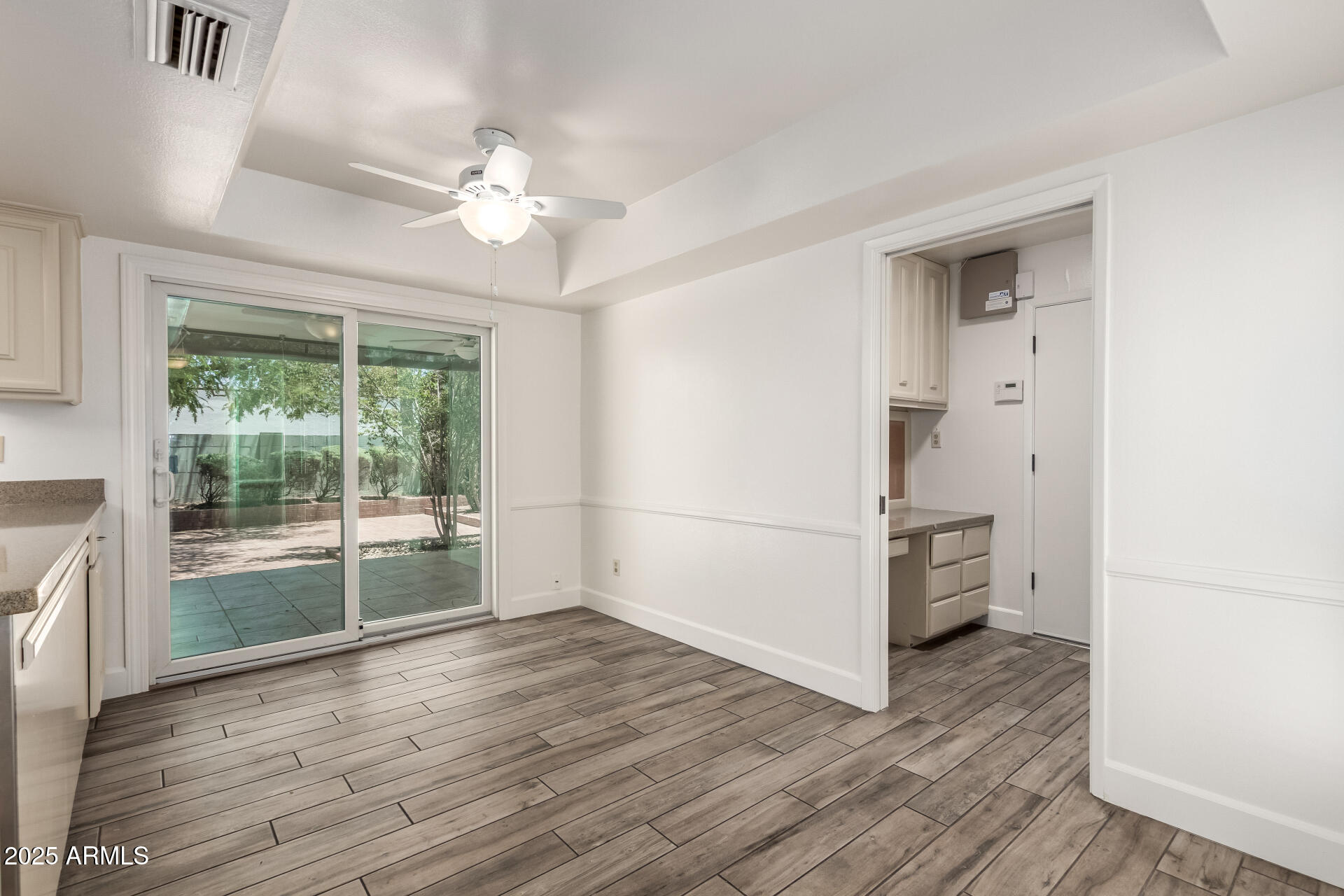 38 E CALAVAR Road