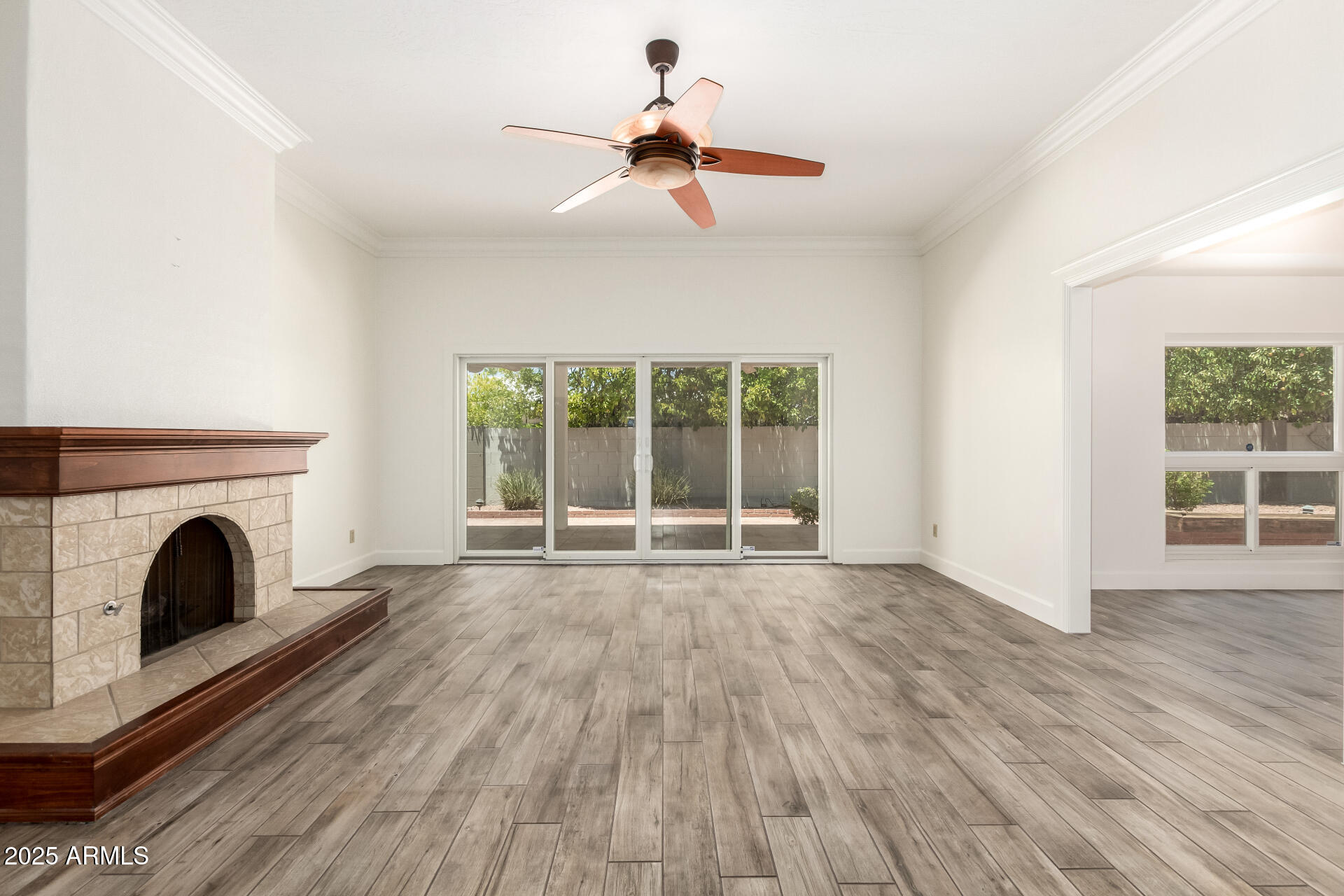 38 E CALAVAR Road