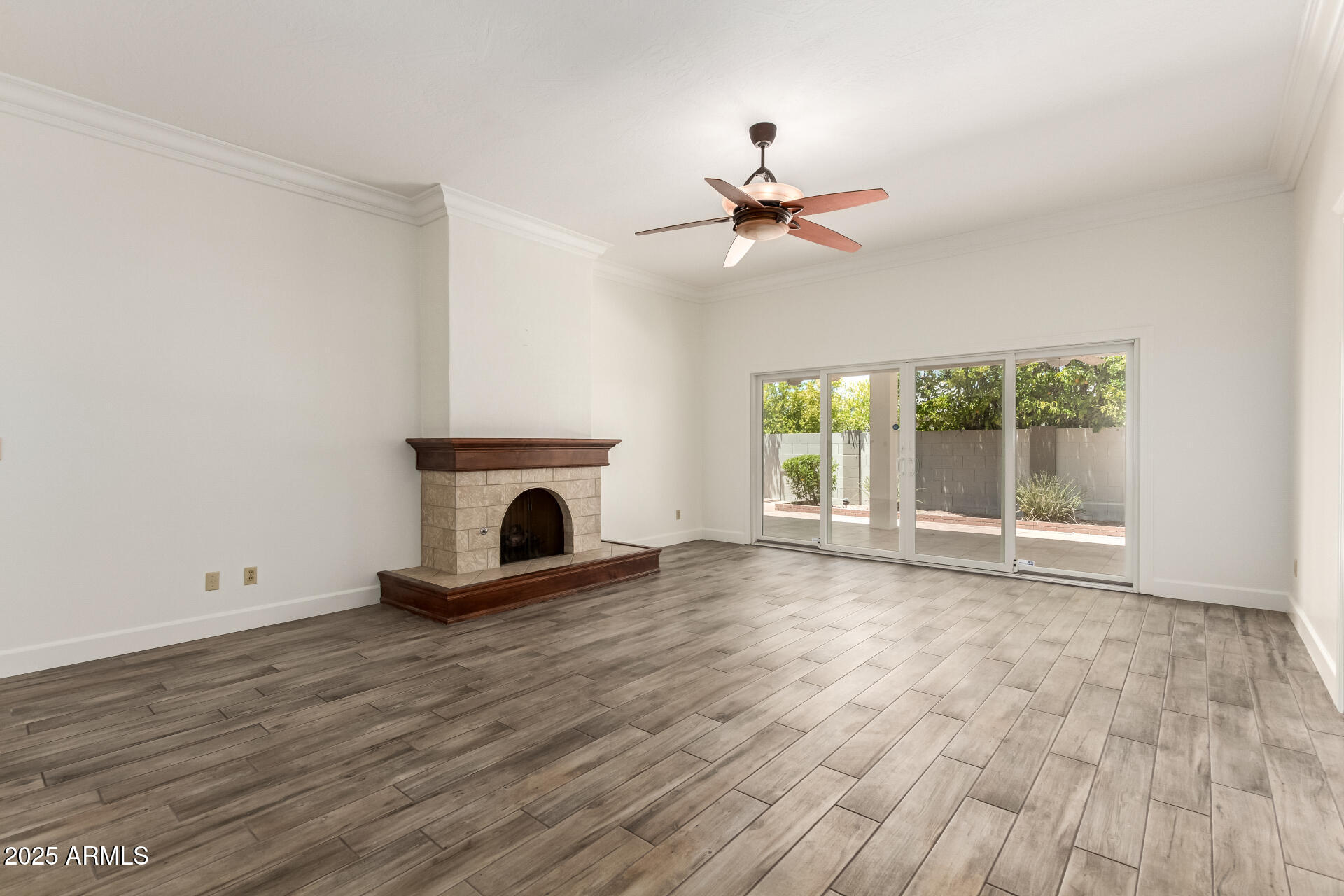 38 E CALAVAR Road