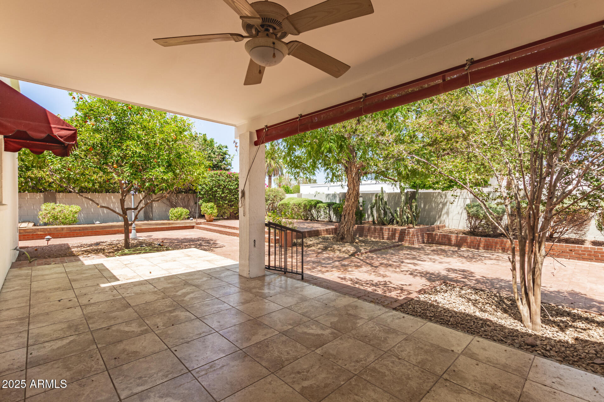 38 E CALAVAR Road