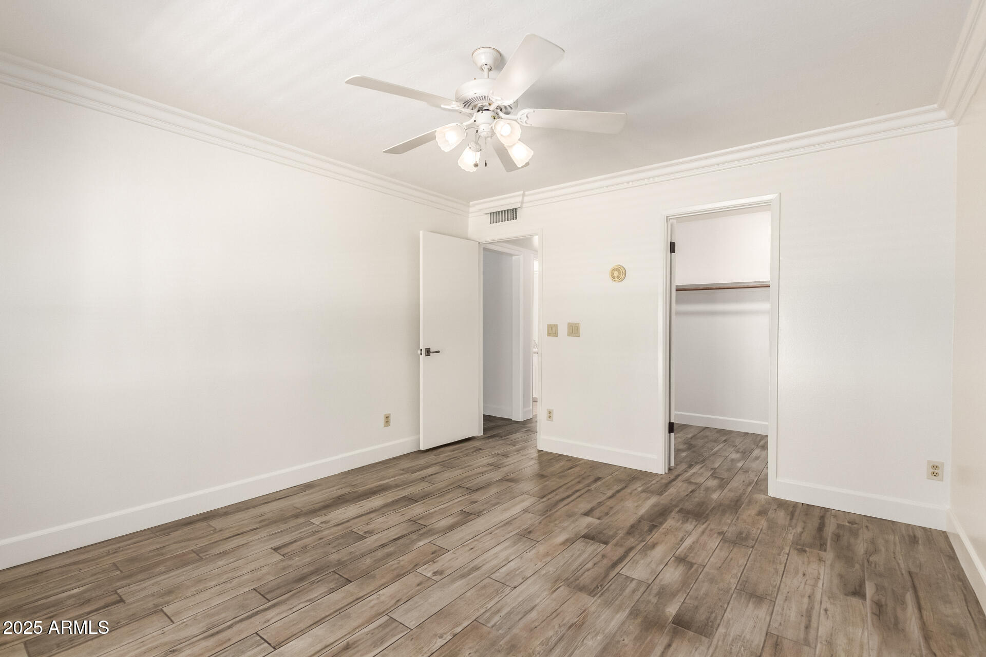 38 E CALAVAR Road