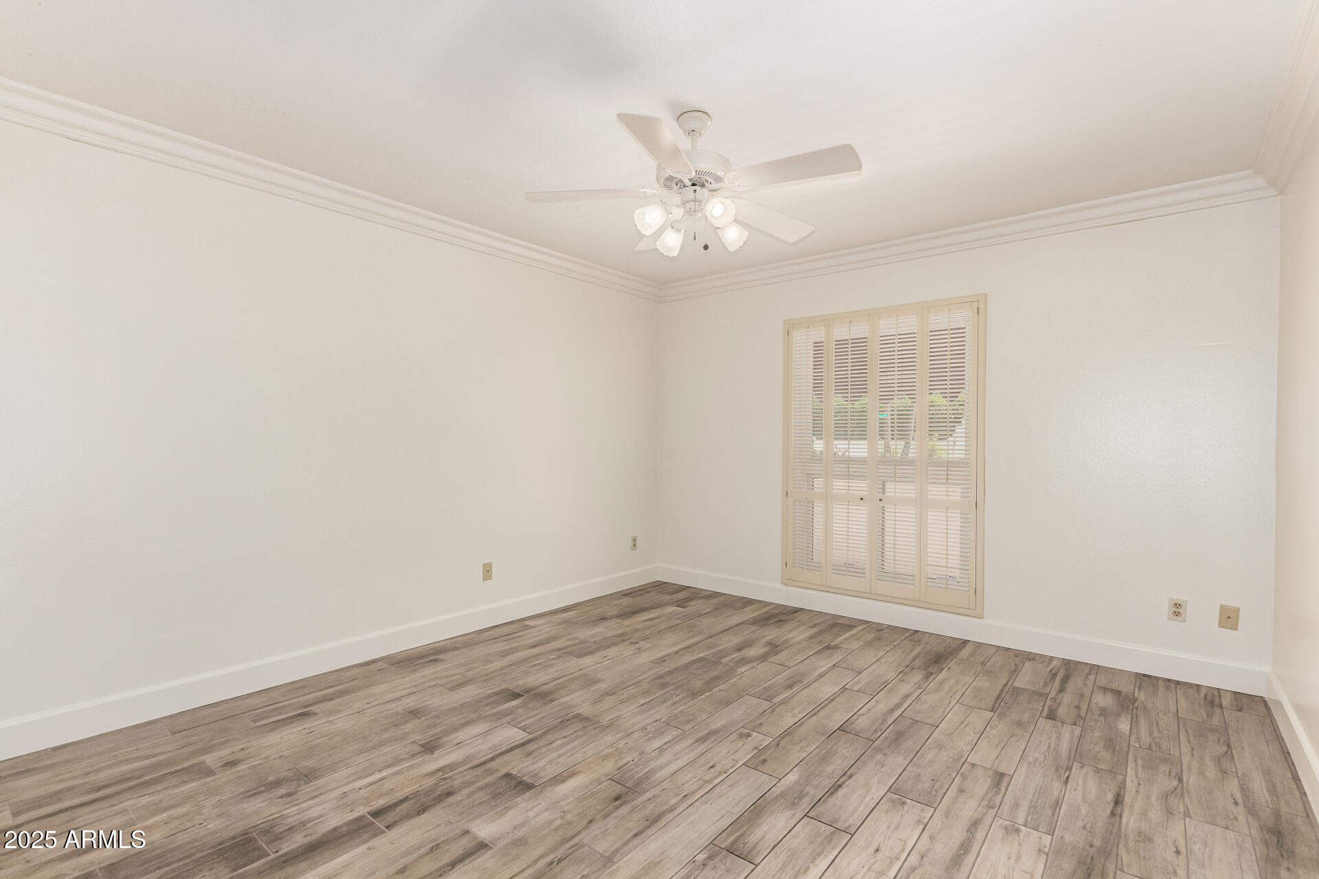 38 E CALAVAR Road