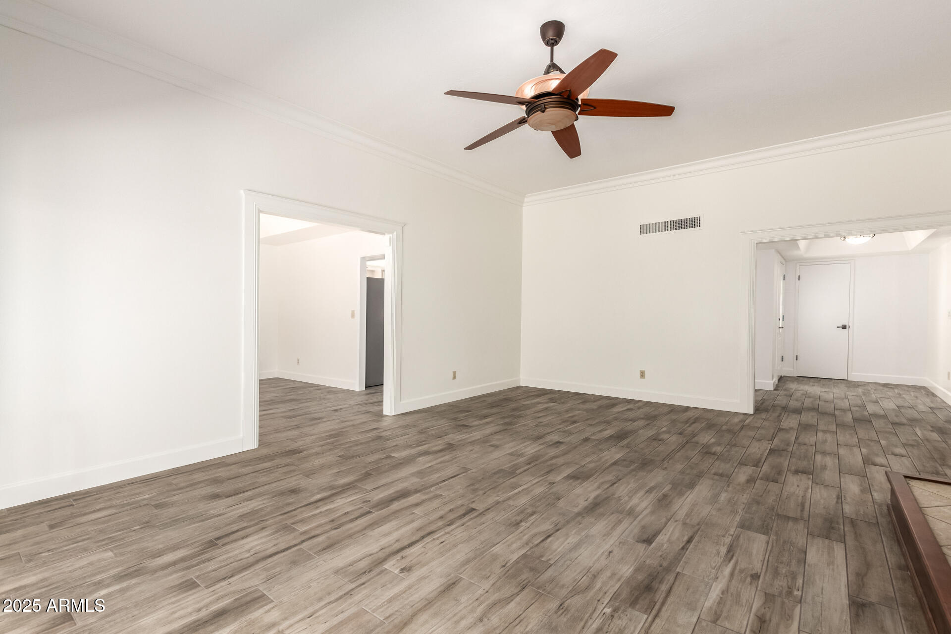 38 E CALAVAR Road