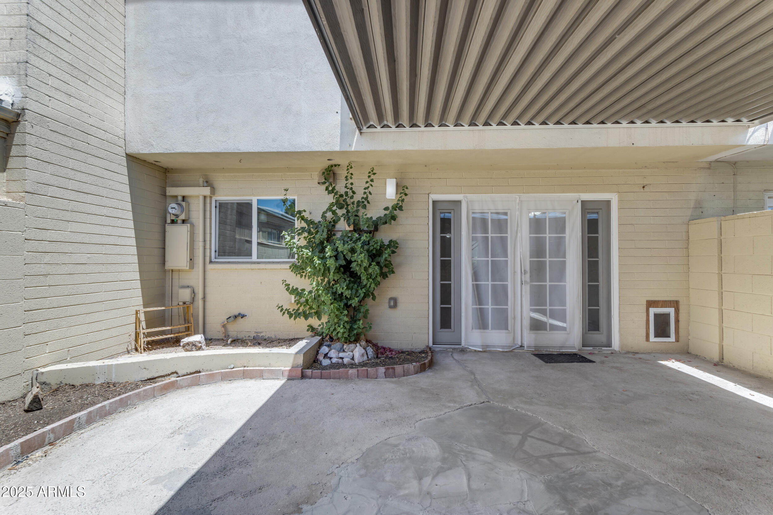 527 N LESUEUR