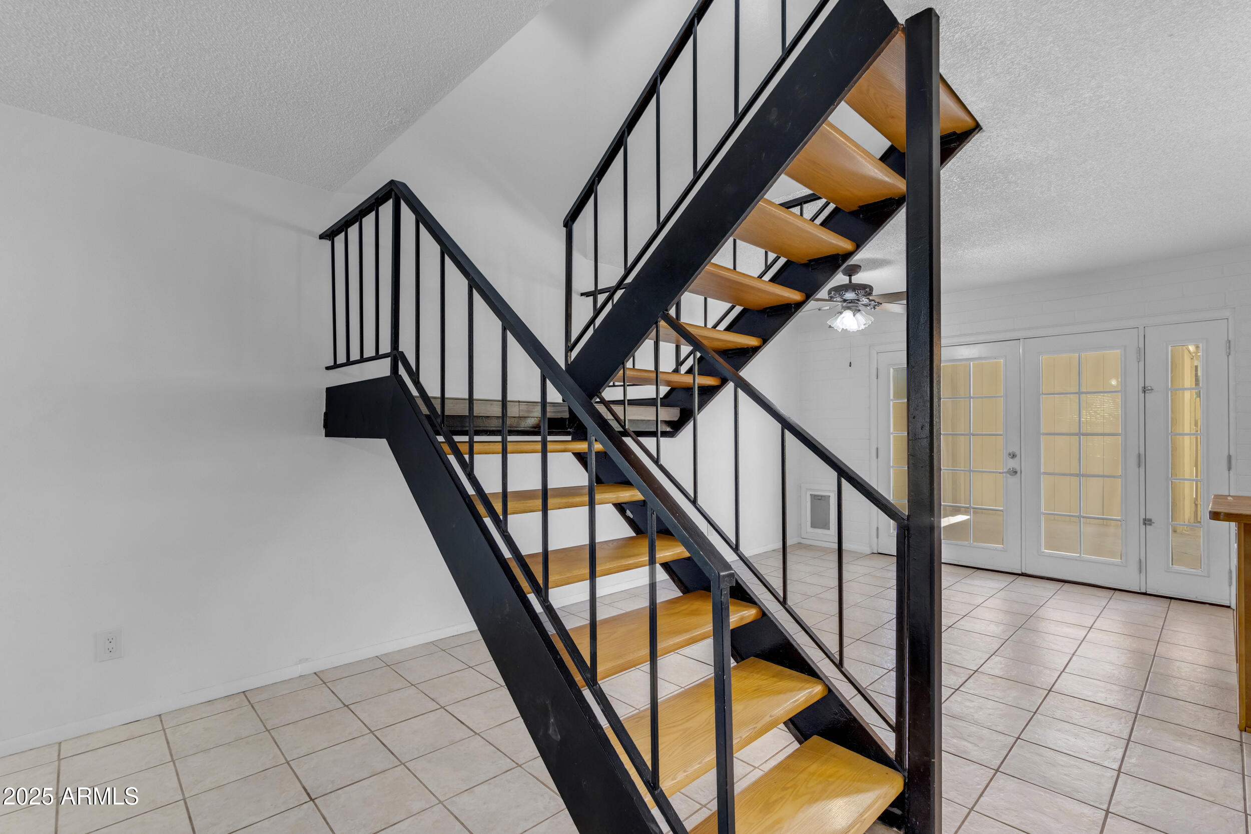 527 N LESUEUR