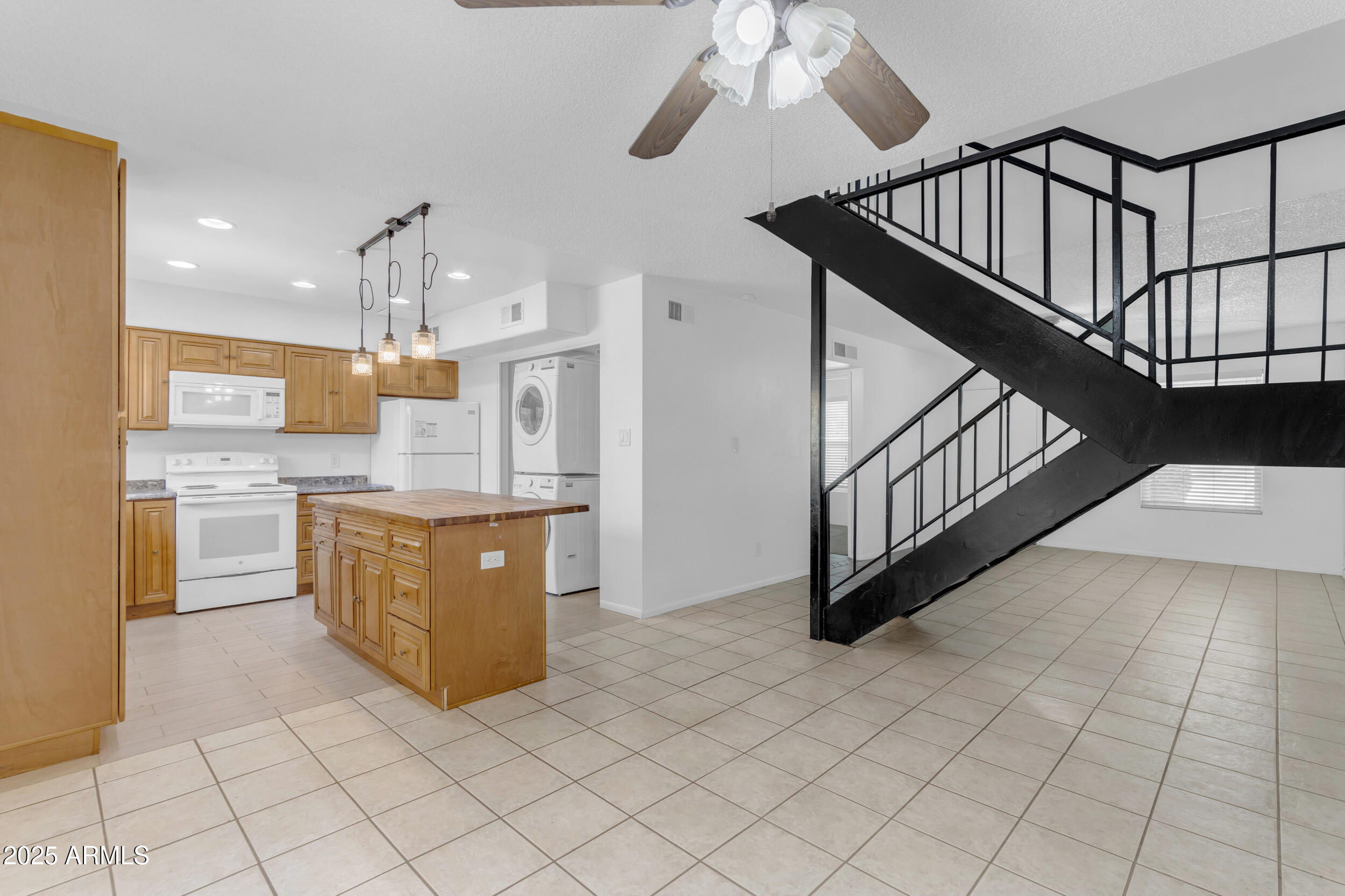 527 N LESUEUR