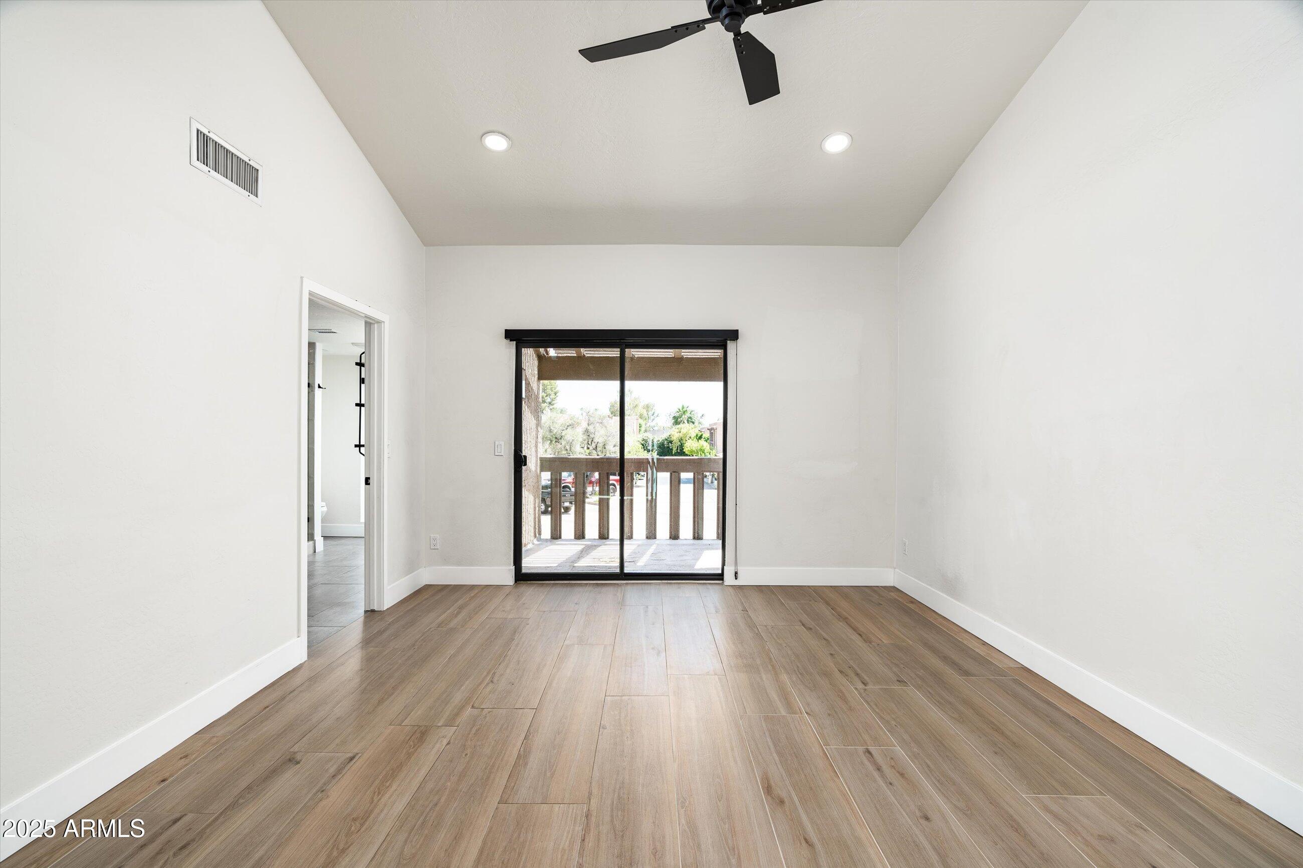 4434 E CAMELBACK Road, 132