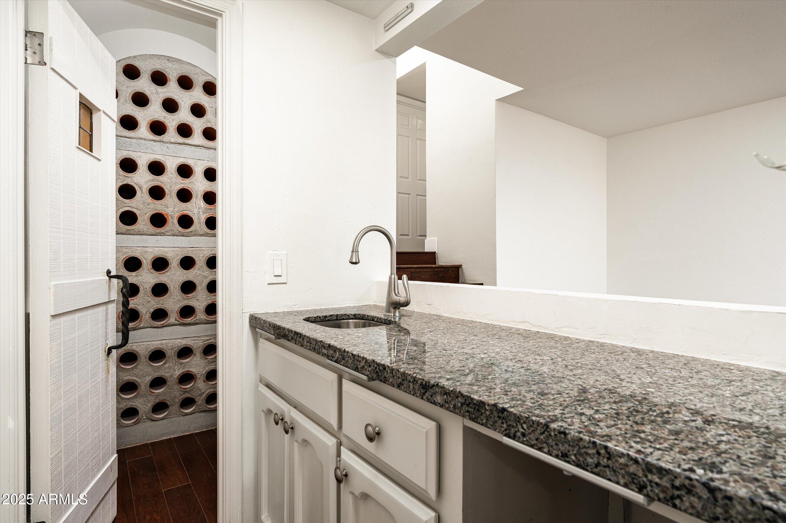 4434 E CAMELBACK Road, 132