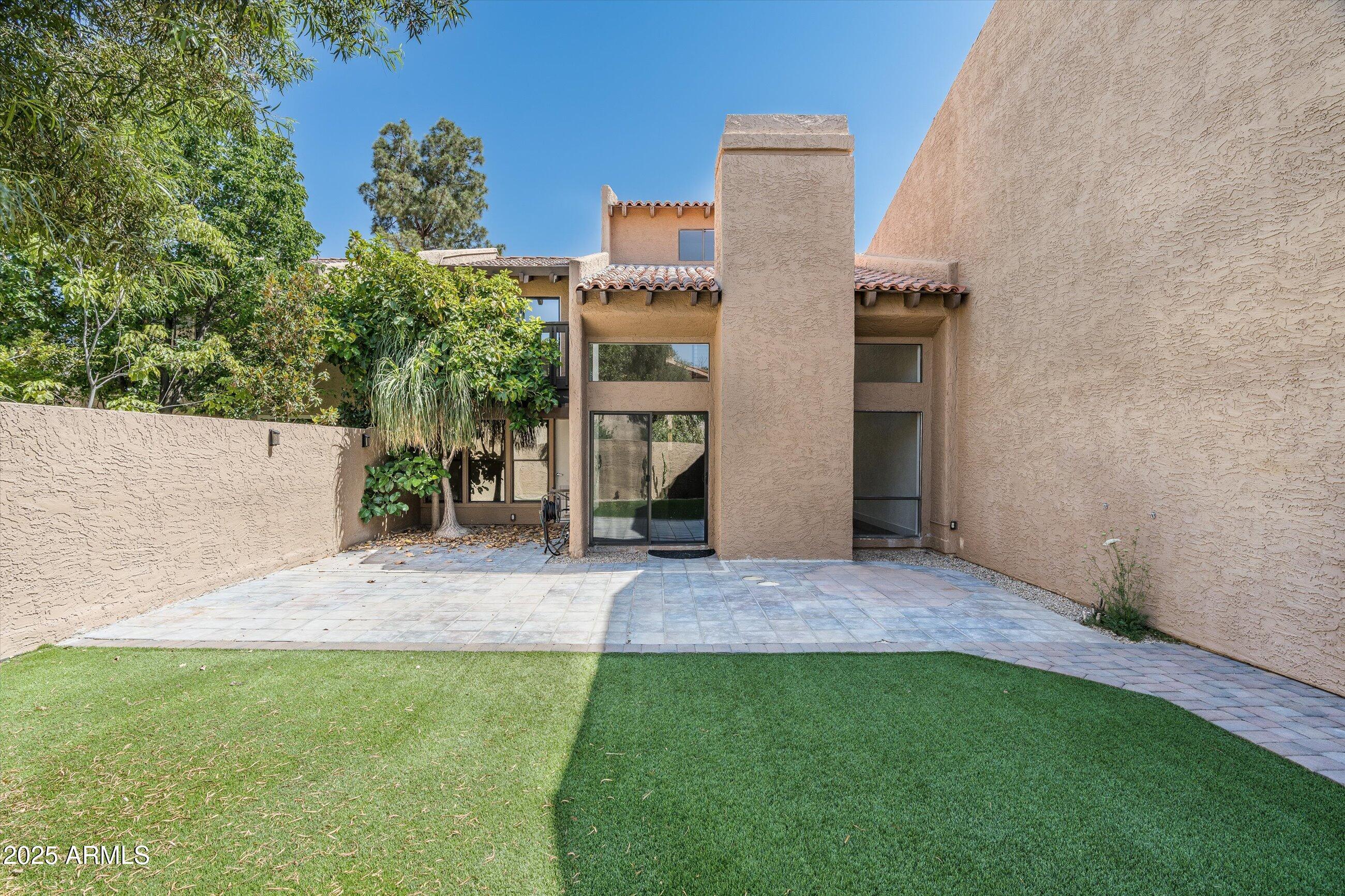 4434 E CAMELBACK Road, 132